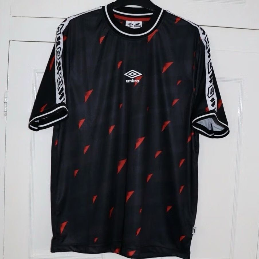 Umbro Umbro Carling T Shirt S Mens Black Carbon New With Tags Jersey Crew Neck Short Sleeve Logo Pattern Solid Vintage: No Size US S / EU 44-46 / 1 - 2 Thumbnail