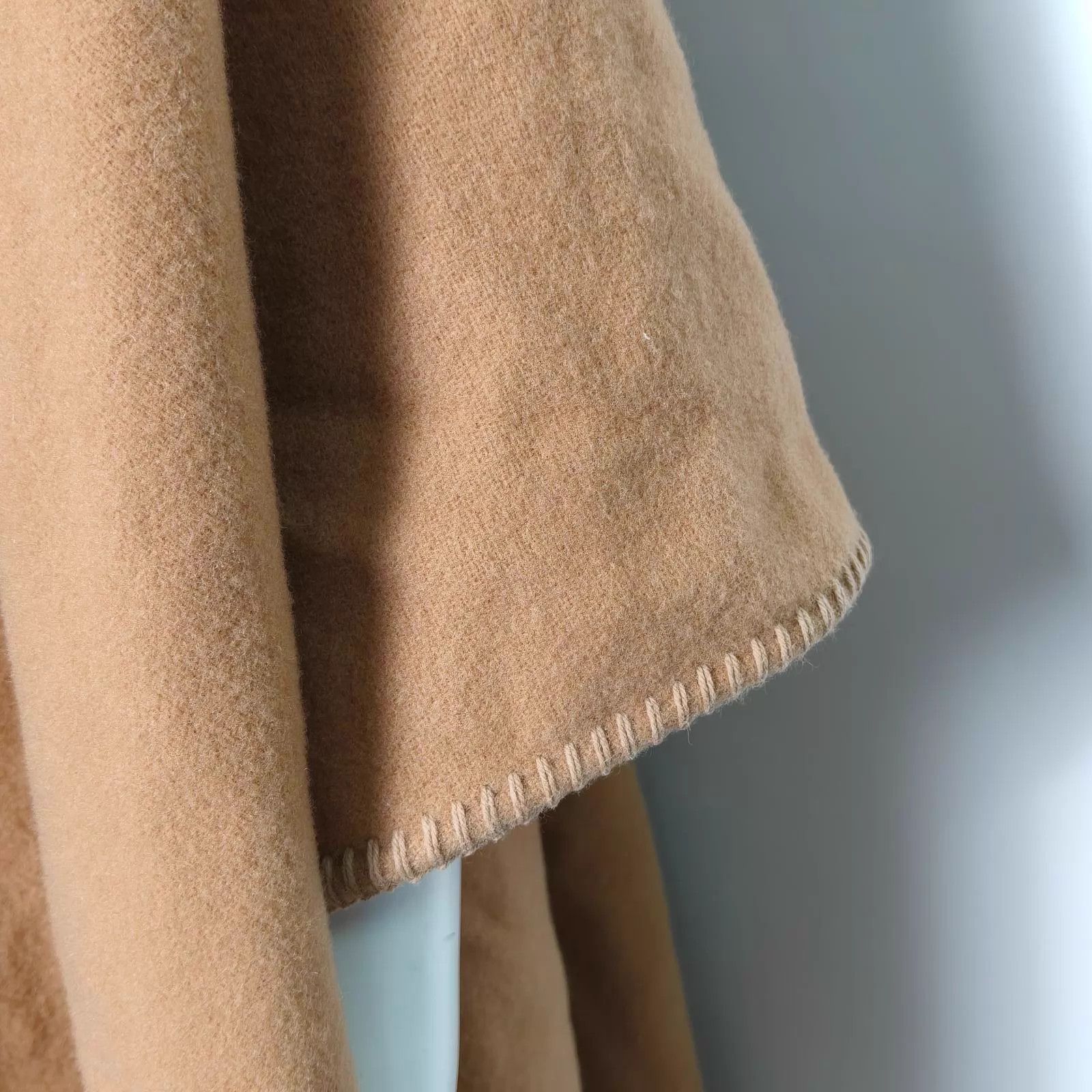Moncler Moncler Duster Shawl Size ONE SIZE - 3 Thumbnail