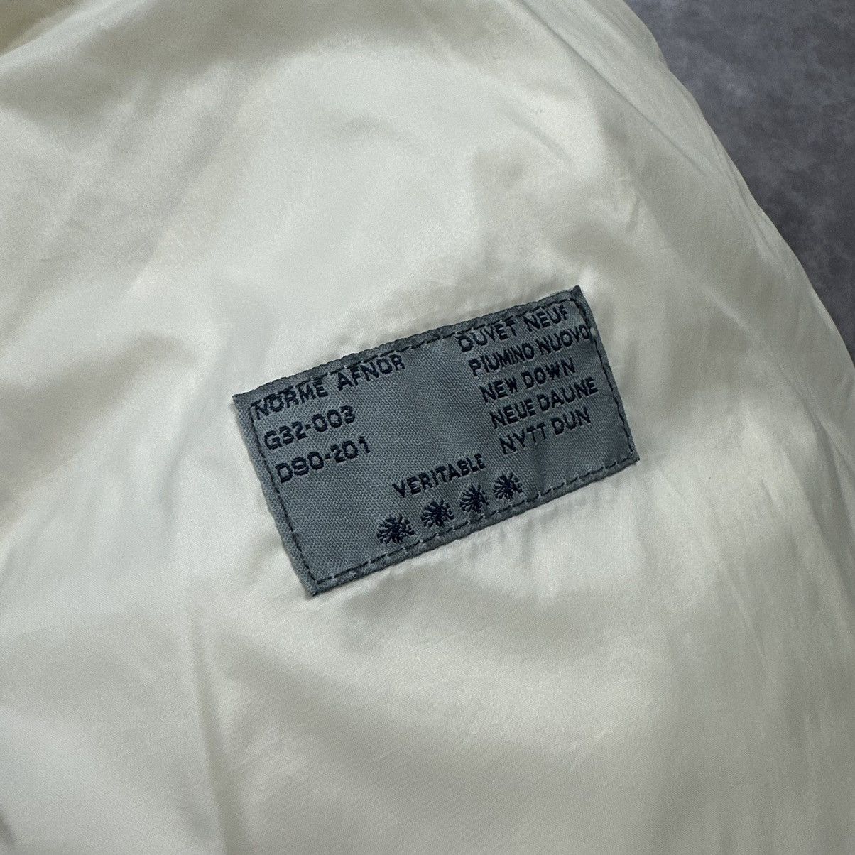 Moncler Vintage Moncler Puffer Jacket Size M / US 6-8 / IT 42-44 - 9 Thumbnail