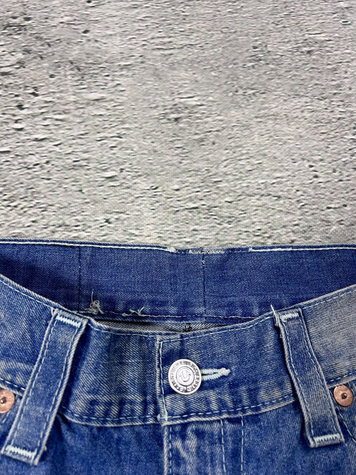 True Religion True Religion baby blue jeans white stitching Slim Y2K Size US 33 - 7 Thumbnail