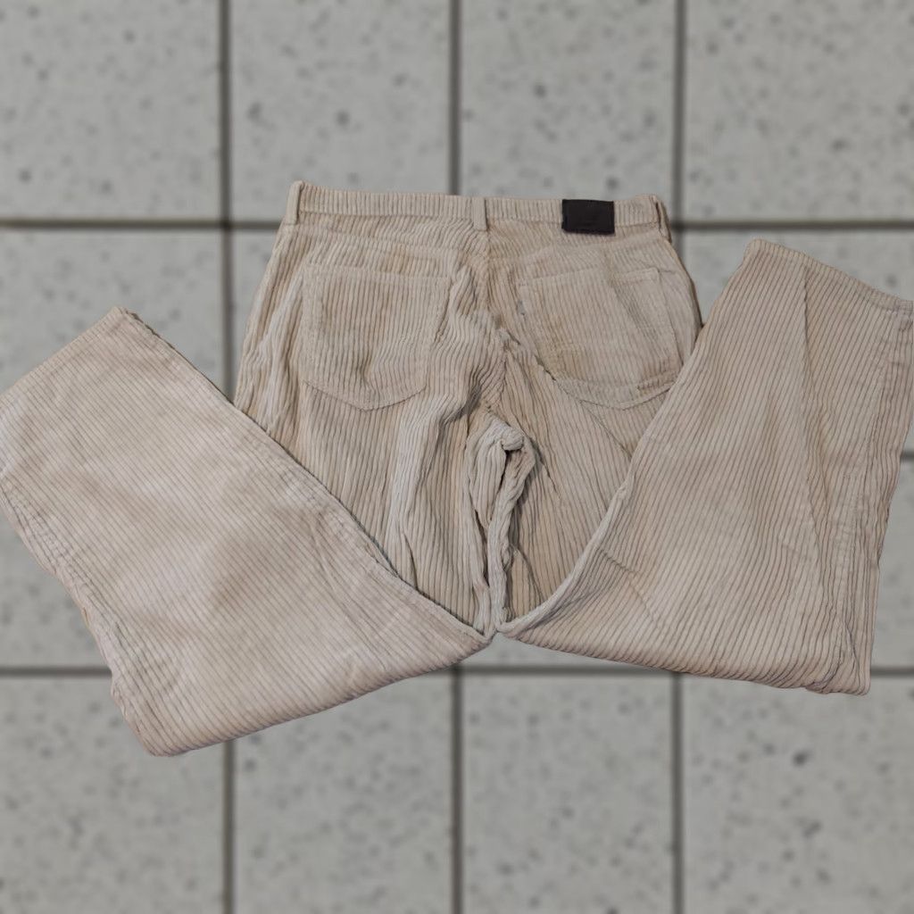 Levi's VINTAGE Levi's Silvertab Pants Mens Dress Pants 38x34 Beige Khaki Baggy 90s Skate Hip Hop Size US 38 / EU 54 - 1 Thumbnail