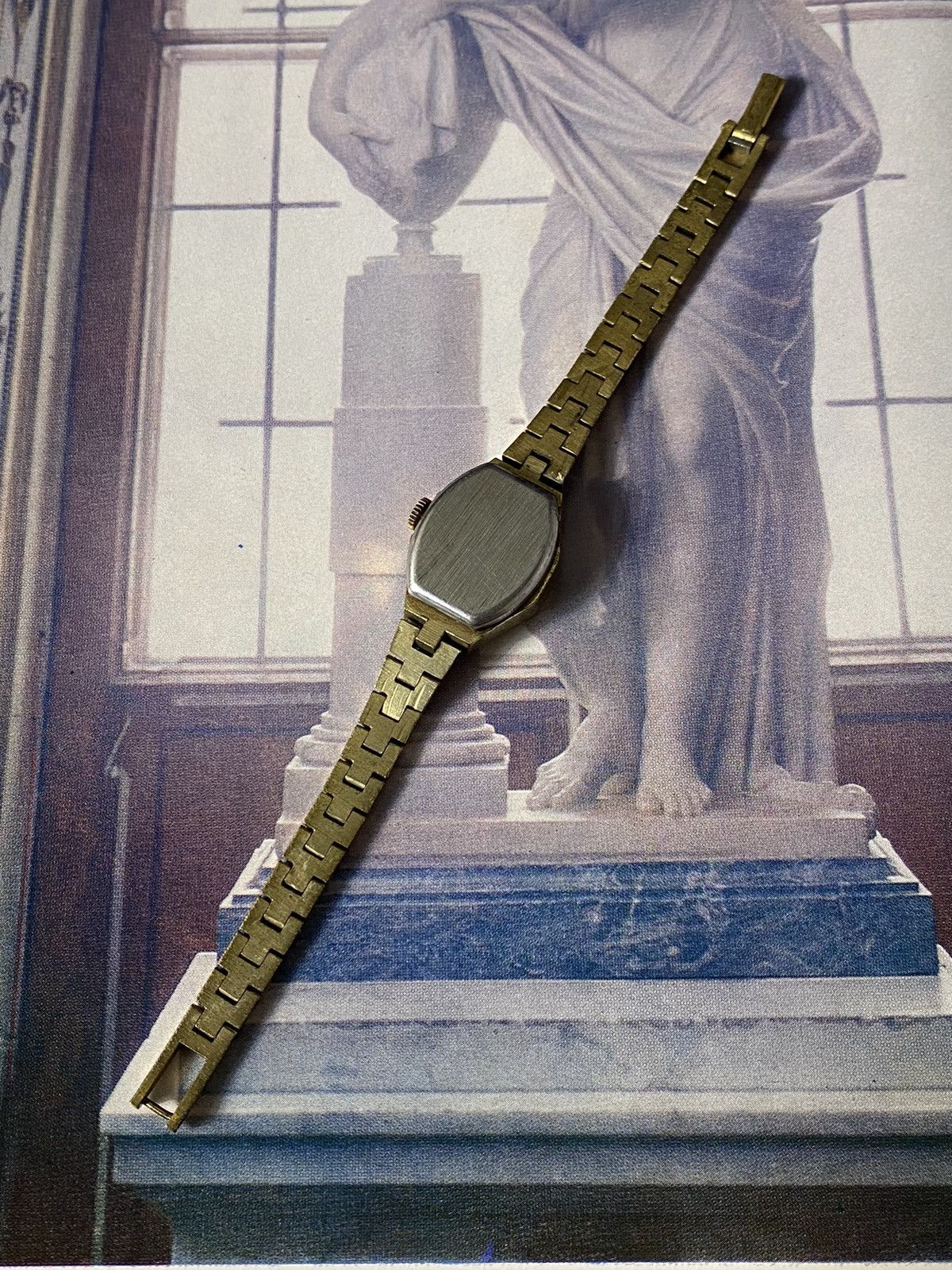 Jewelry Vintage USSR Watch "Luch" 17 Jewels, Gold Tone Size ONE SIZE - 4 Thumbnail