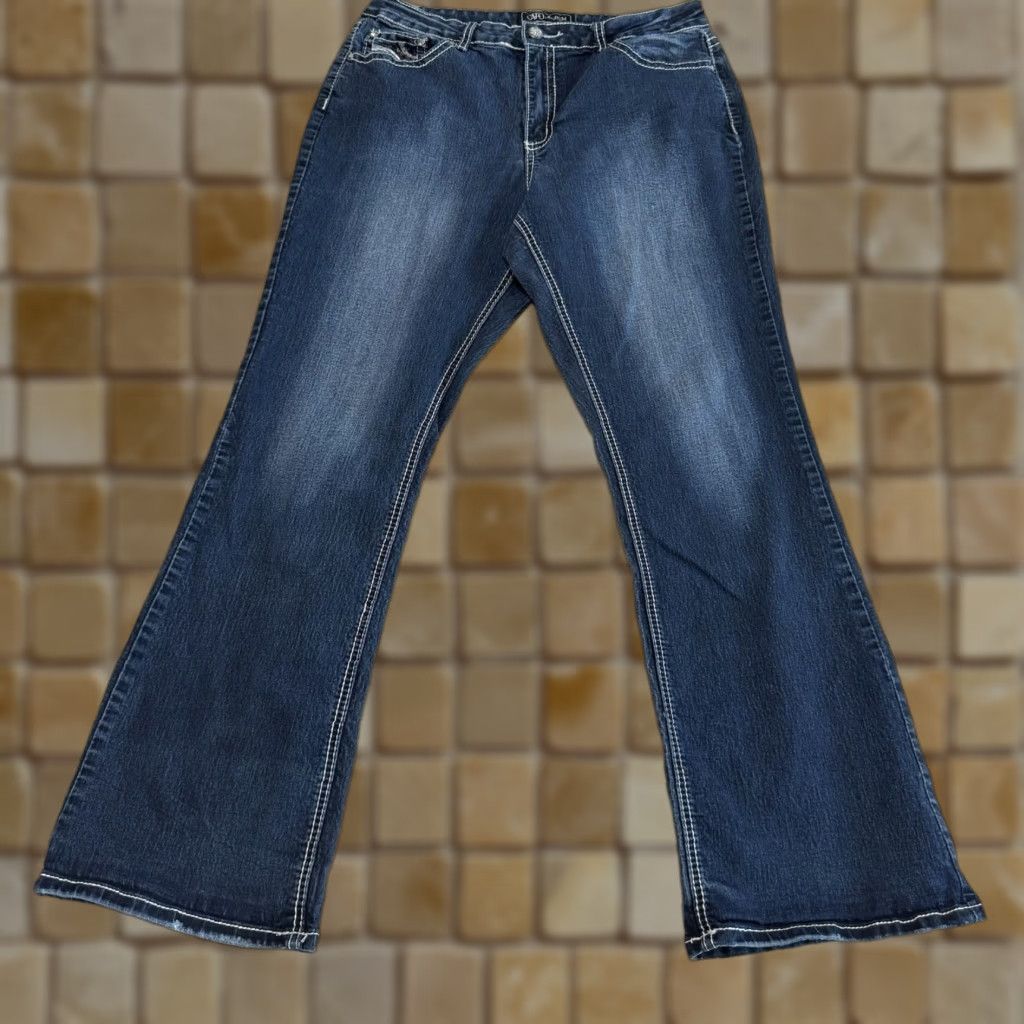 Vintage VINTAGE Cato Womens Jeans Bootcut Size 16 Blue Denim Cotton Blend Embroidered Pockets Size 38" / US 16 / IT 52 - 1 Thumbnail