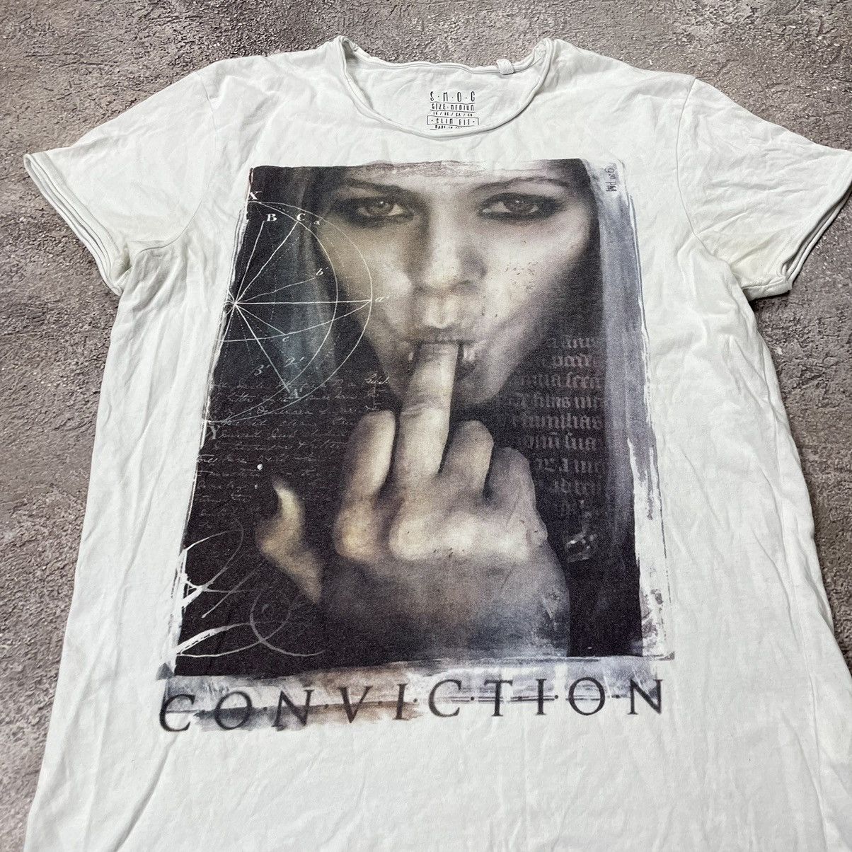 Vintage Vintage Y2K Graphic Tee Provocative Image Oversized Cream S Size US S / EU 44-46 / 1 - 4 Thumbnail