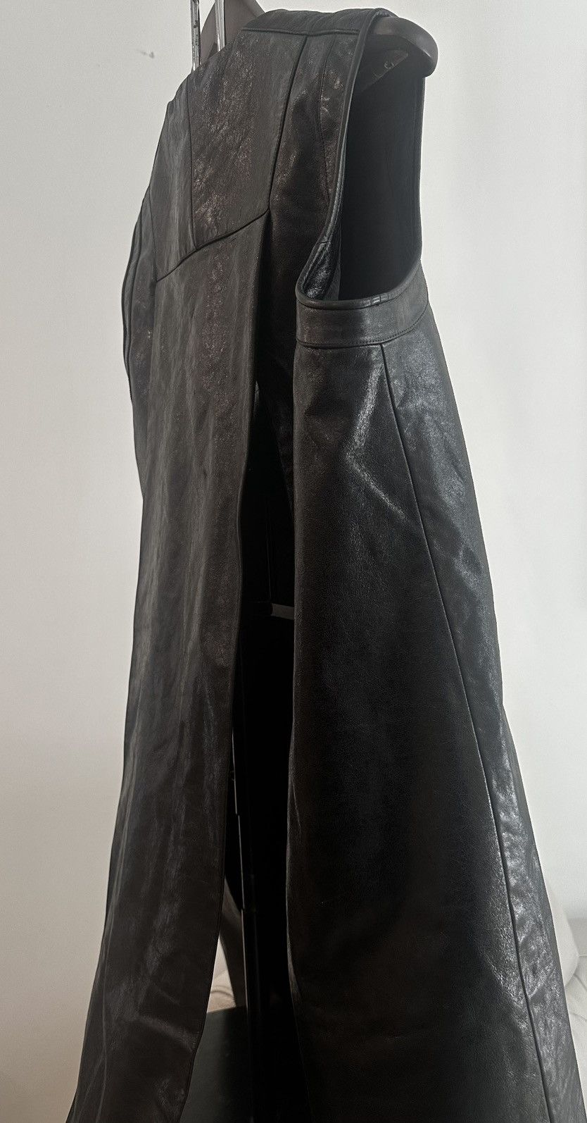 Other Long cowhide vest by Florian Wowretzko Size US L / EU 52-54 / 3 - 6 Thumbnail