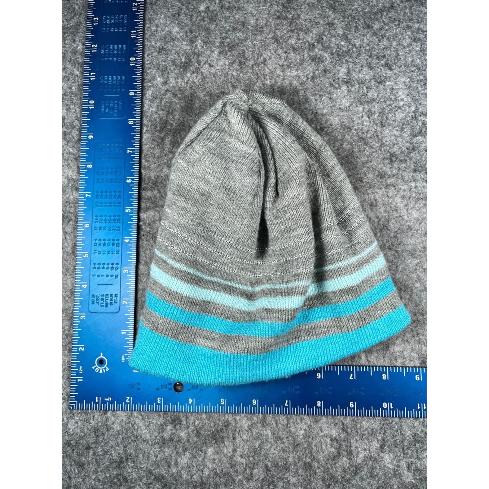 Vintage Gerry Beanie Toque Adult One Size Gray Blue Stripe Knit Acrylic Blend Ski Hat/Cap Unisex Adults Mens Womens Size ONE SIZE - 4 Thumbnail