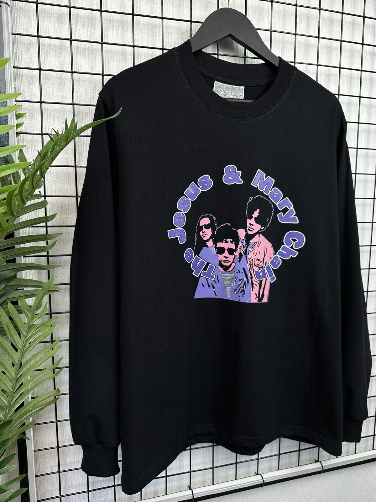 Band Tees The Jesus and Mary Chain “Stoned and Dethroned” Long Sleeve Size US L / EU 52-54 / 3 - 3 Thumbnail