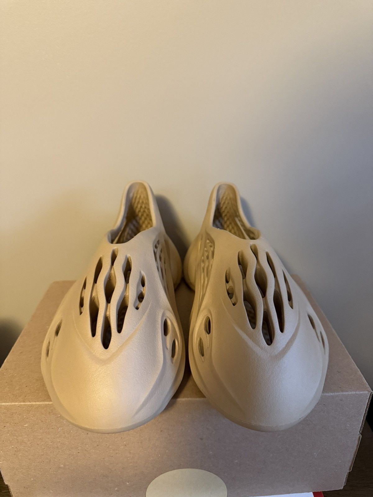 Adidas × Kanye West × Yeezy yeezy foam runner Size US 9 / EU 42 - 2 Thumbnail