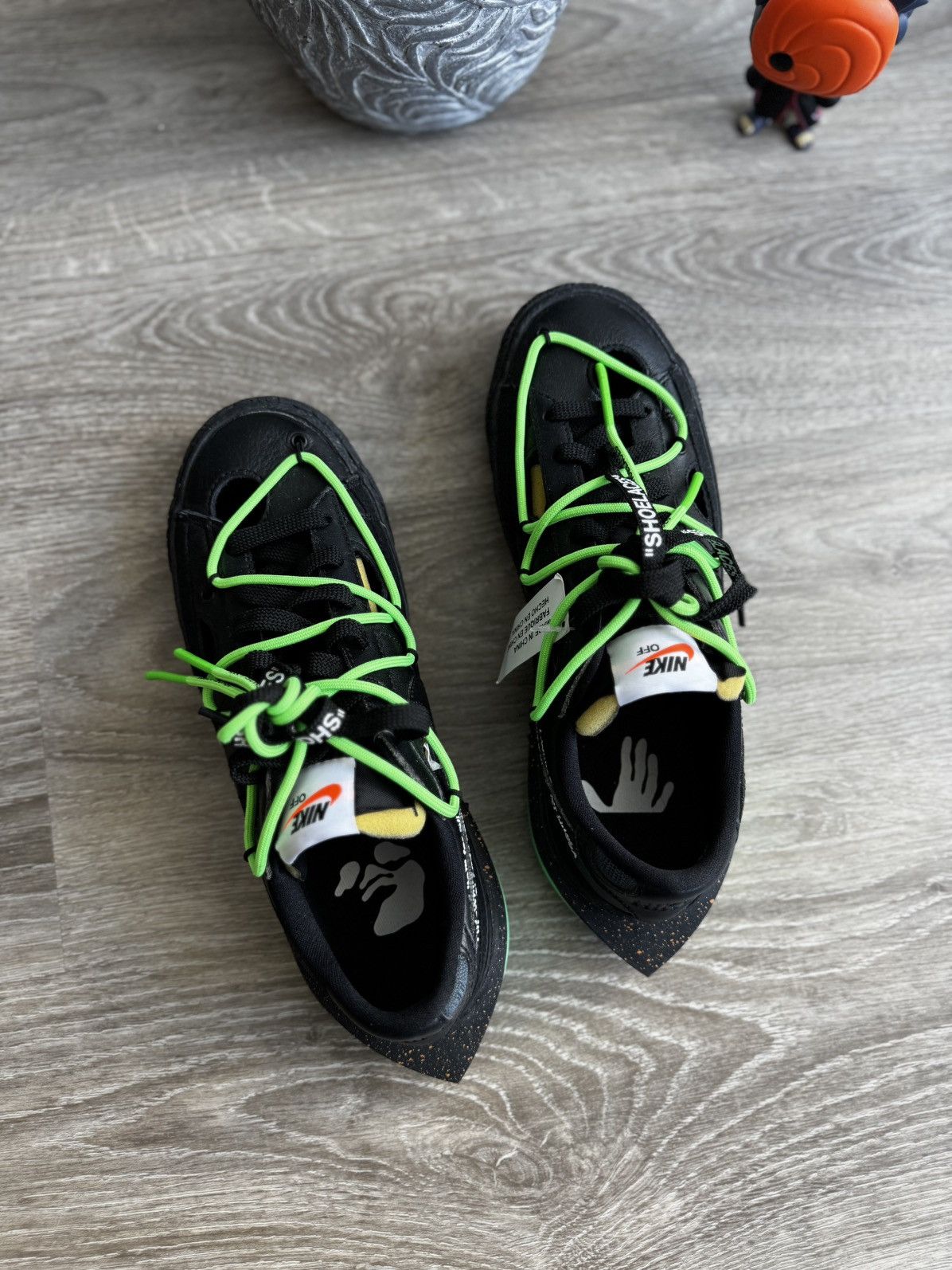 Nike × Off-White OFF-WHITE x Nike Blazer Low Black Electro Green US 6.5 - New Size US 6.5 / EU 39-40 - 5 Thumbnail