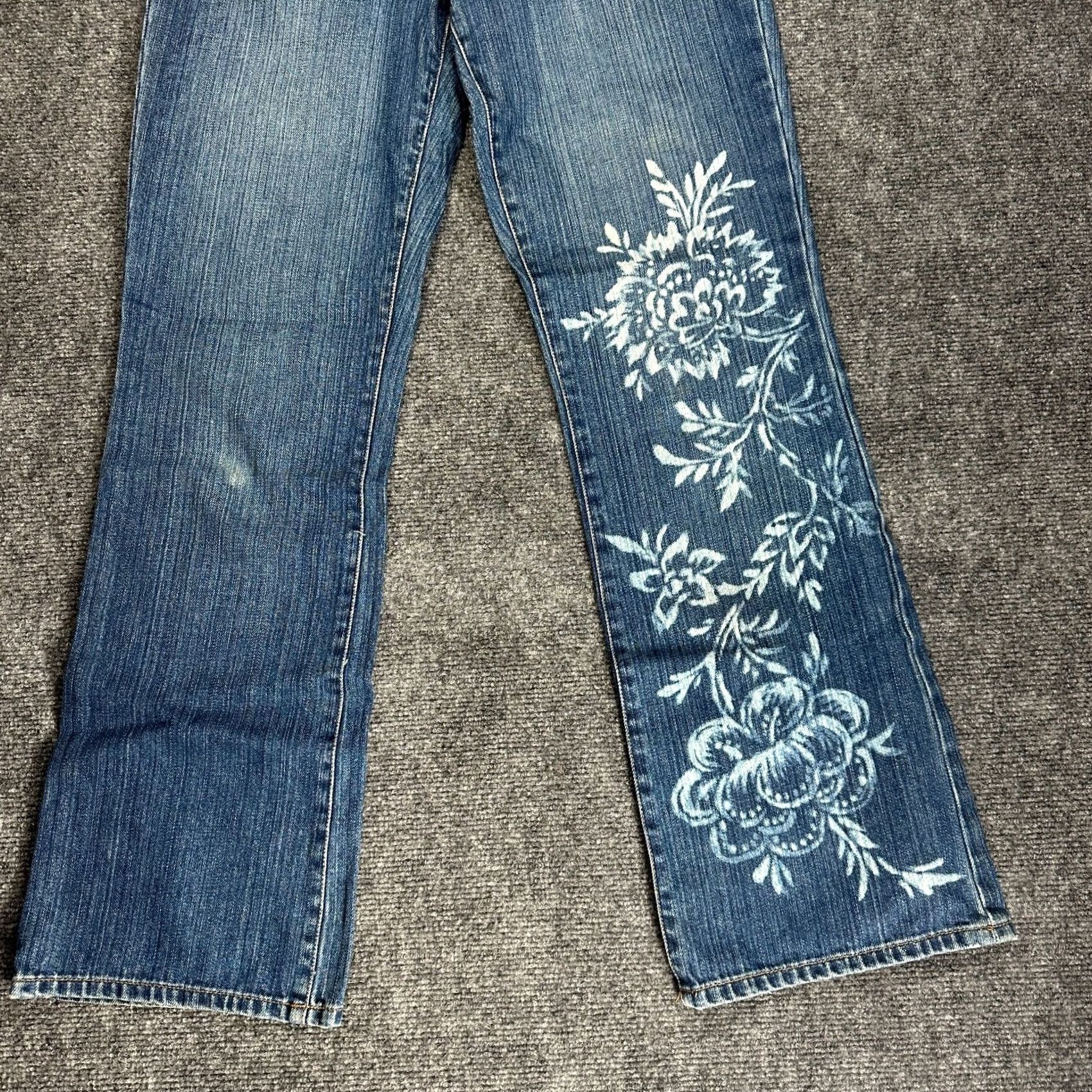 CO Lauren Jeans Co Ralph Lauren Jeans Womens Bootcut Floral Distressed Knee Size 6 Blue Size 28" / US 6 / IT 42 - 2 Thumbnail