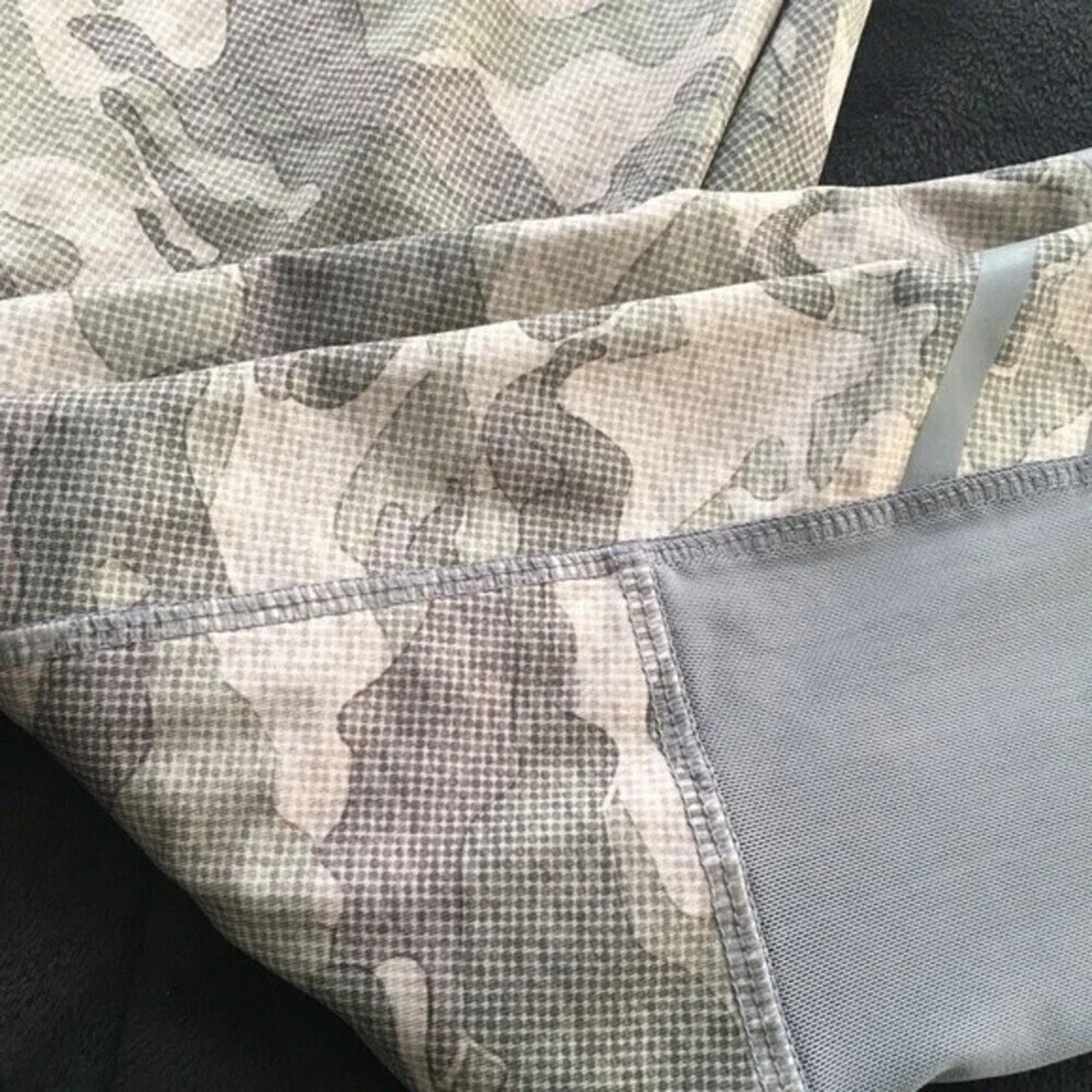 The Unbranded Brand RBX camo print leggings, size Medium Size 30" / US 8 / IT 44 - 3 Thumbnail