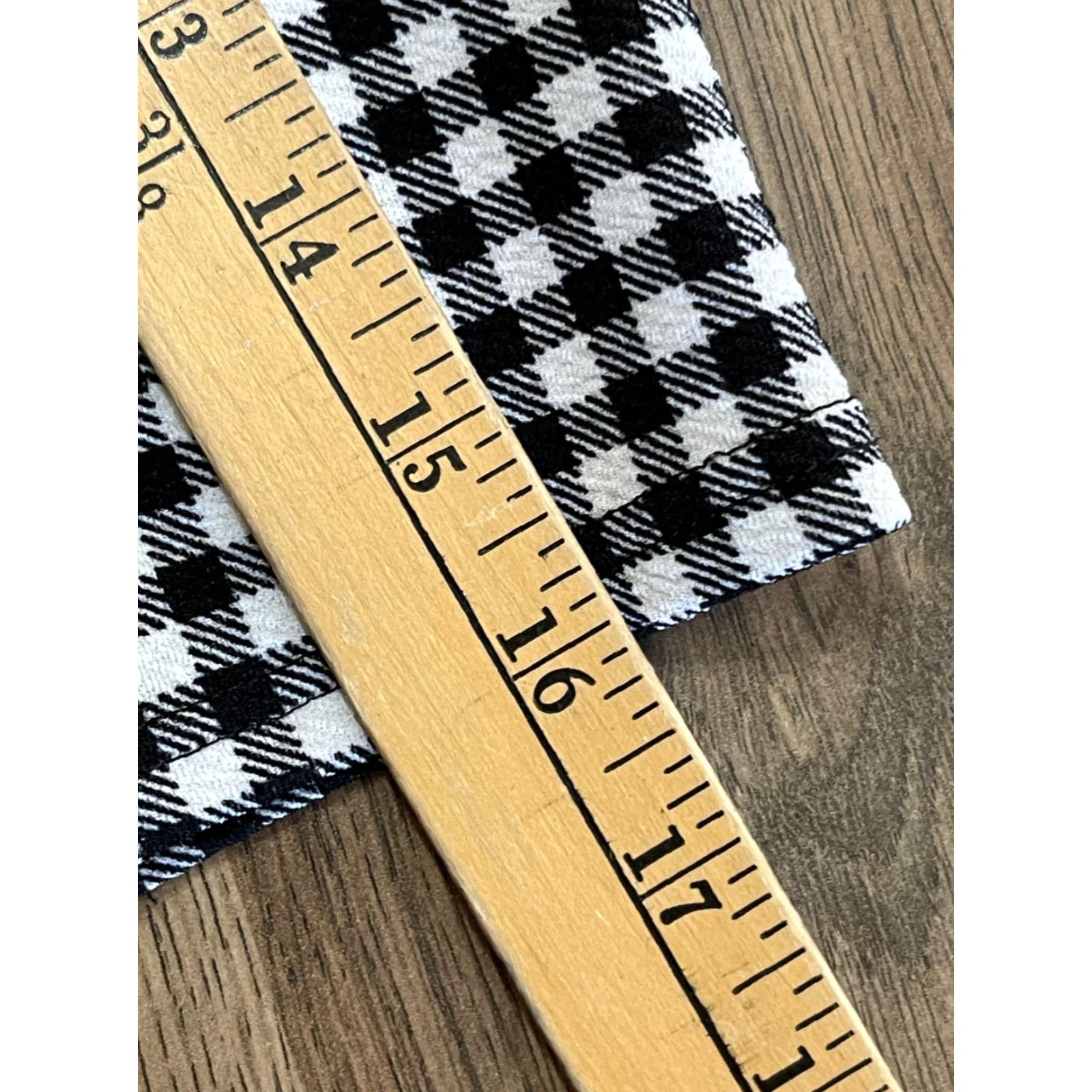 Vintage **rue21 Women's Large Black White Checkered Mini Skirt** User: rue21 Women's Large Black White Checkered Mini Skirt Size 36" / US 14 / IT 50 - 6 Thumbnail