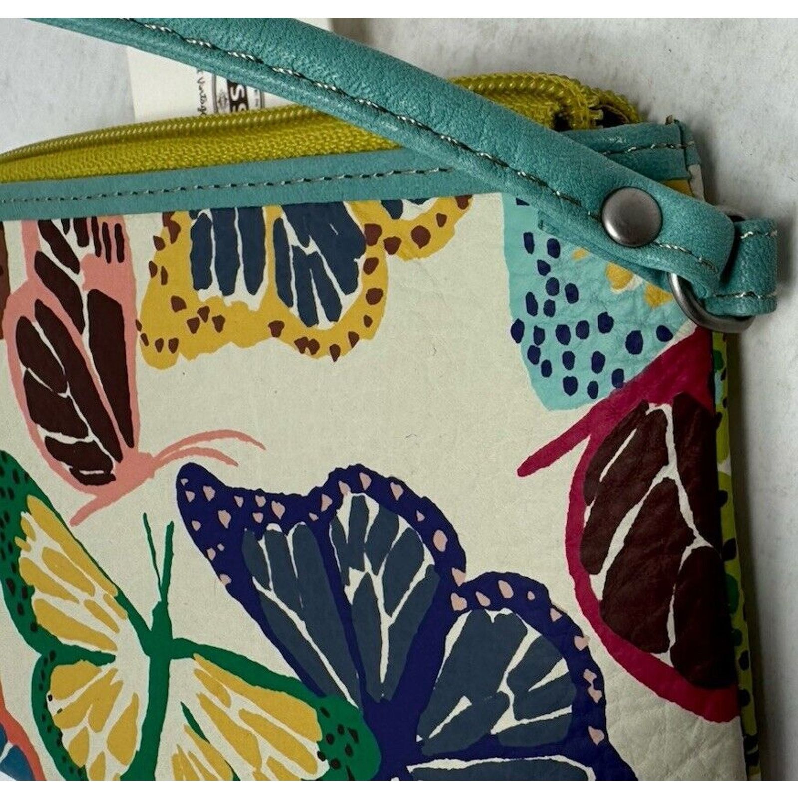 Fossil Vintage Fossil Women's Wristlet Butterflies New With Tags Size ONE SIZE - 6 Thumbnail