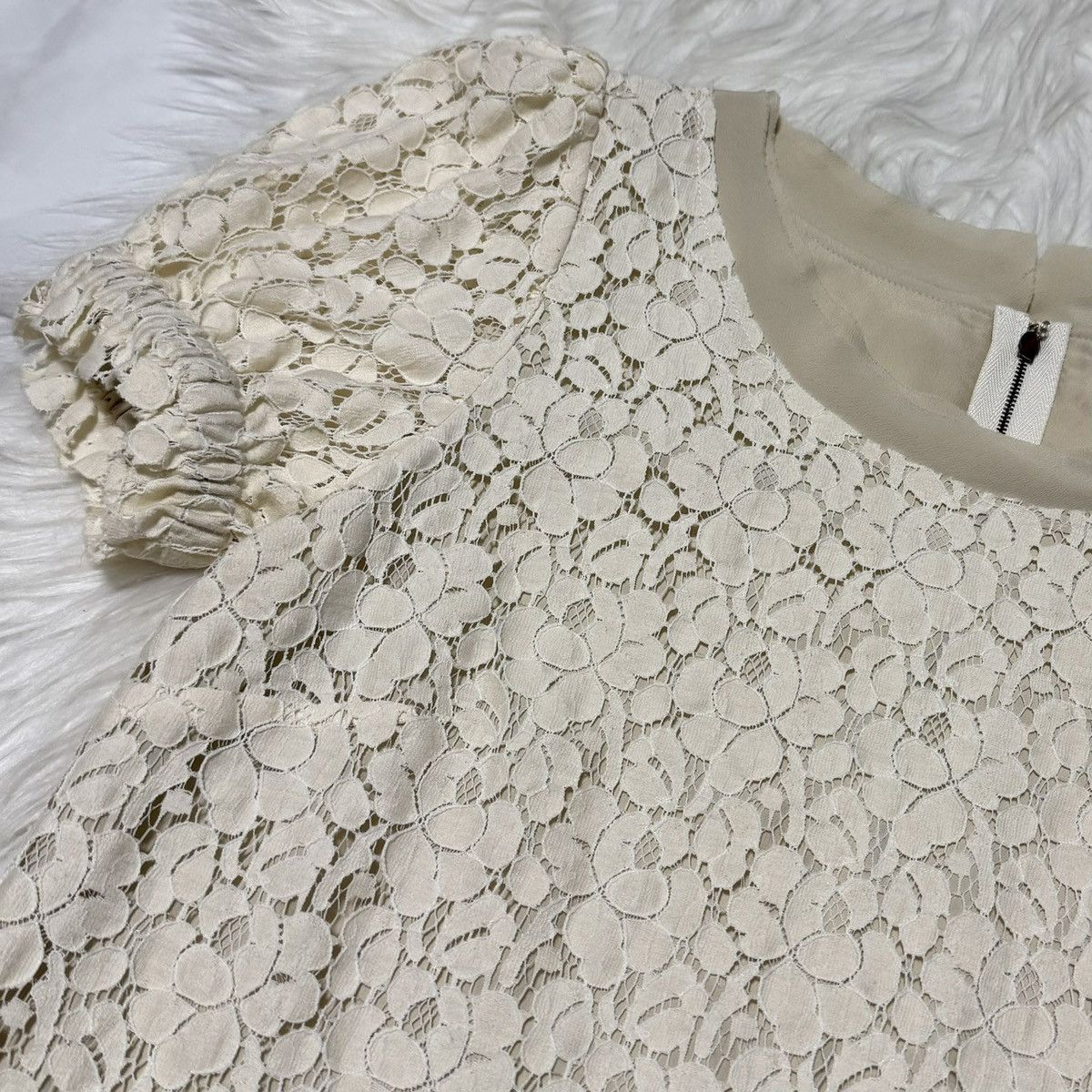Dolce & Gabbana Authentic Dolce & Gabbana Floral Lace Short-Sleeve Dress 40 Size S / US 4 / IT 40 - 7 Thumbnail