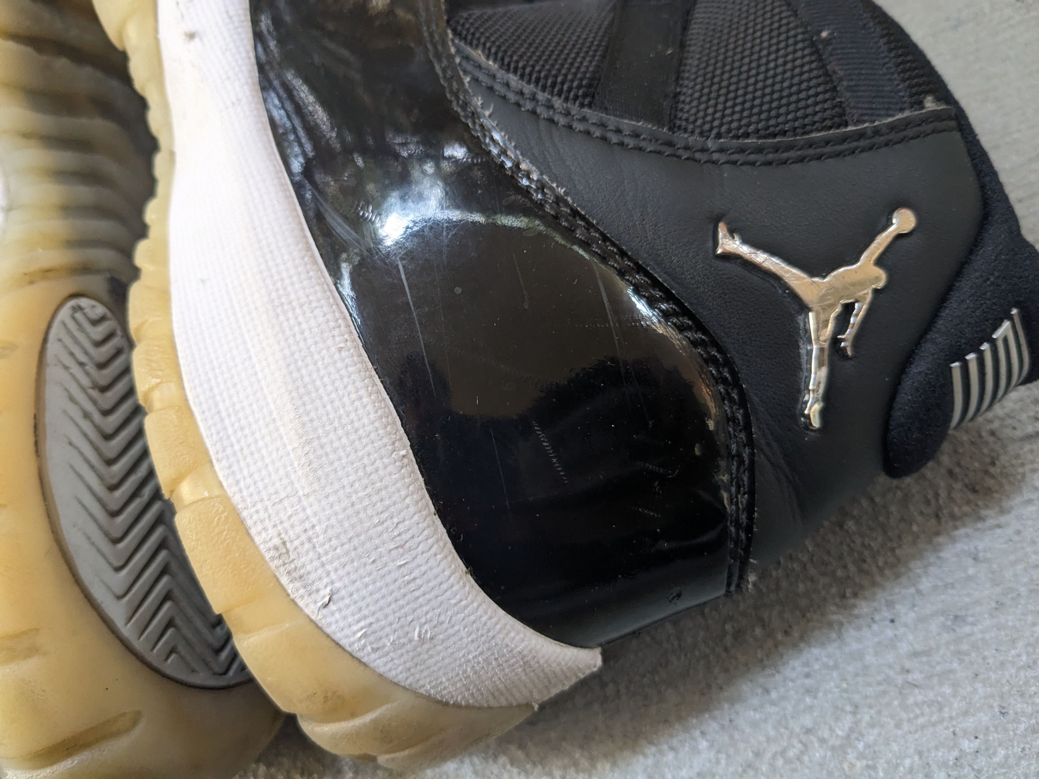 Jordan Brand Air Jordan 11 Retro 'Jubilee' 8 Black White CT8012-011 Size US 8 / EU 41 - 6 Thumbnail