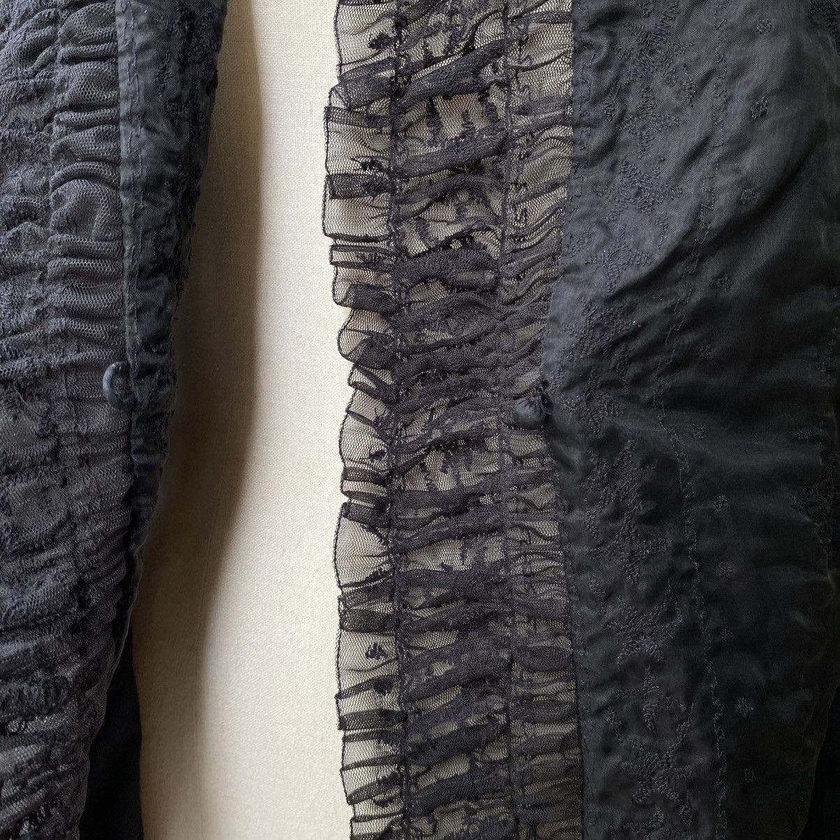 Issey Miyake Haat Black Snowflake Twins Sheer Lace Blouse Size L / US 10 / IT 46 - 19 Thumbnail