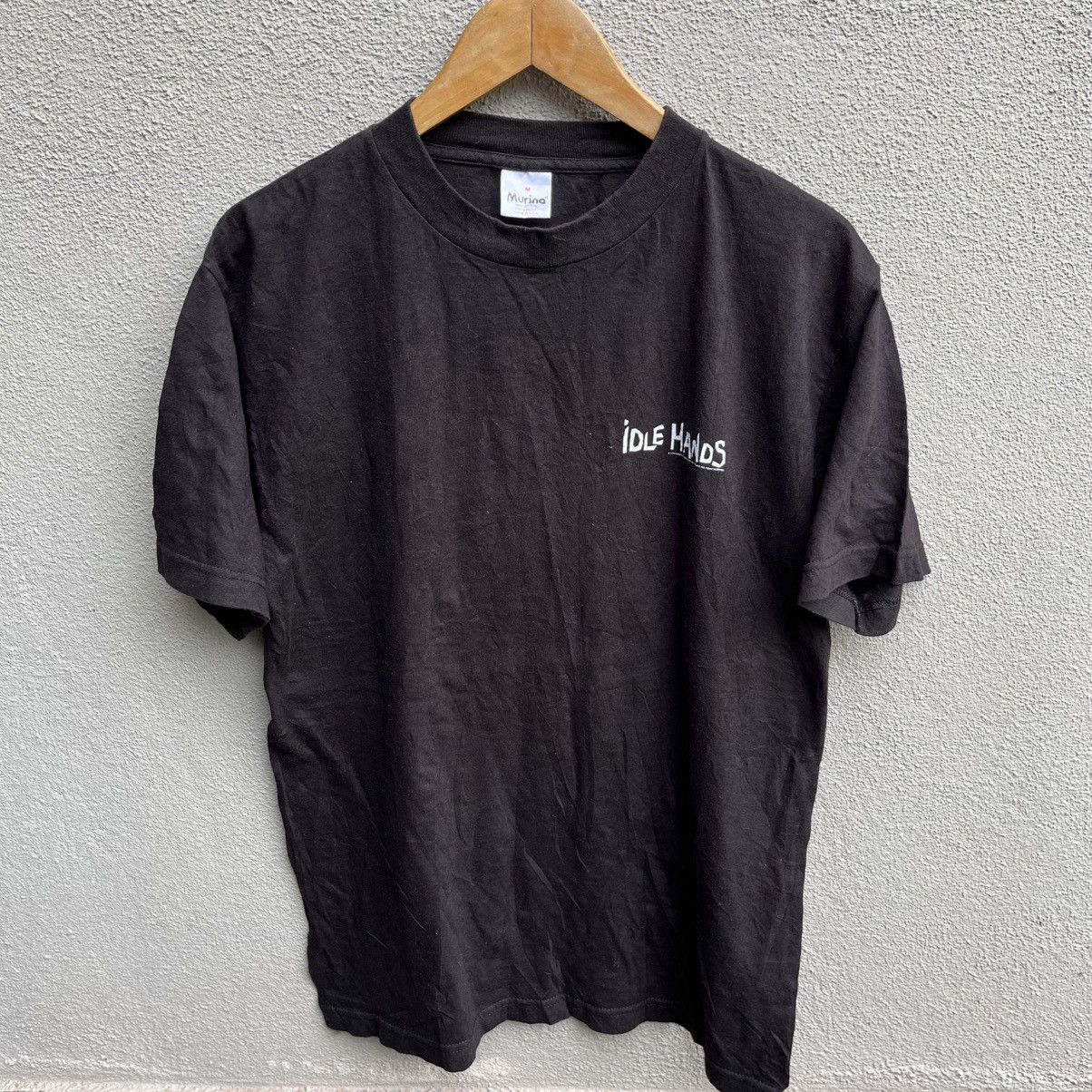 Vintage Vintage rare 90s IDLE HANDS movie tee horror Size US M / EU 48-50 / 2 - 2 Thumbnail