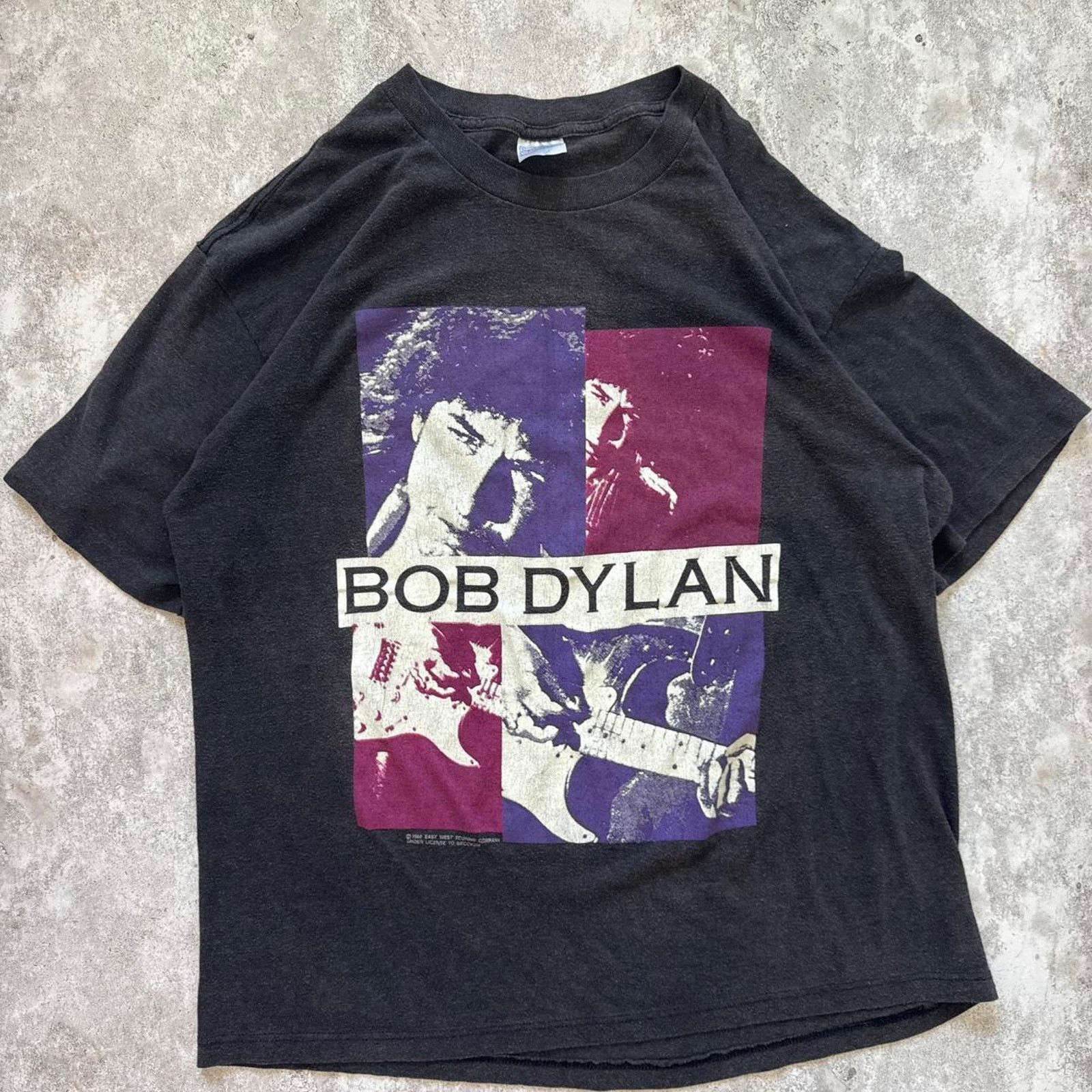 Other Vintage 1988 Bob Dylan Concert T-Shirt – Size XL Size US XL / EU 56 / 4 - 1 Thumbnail