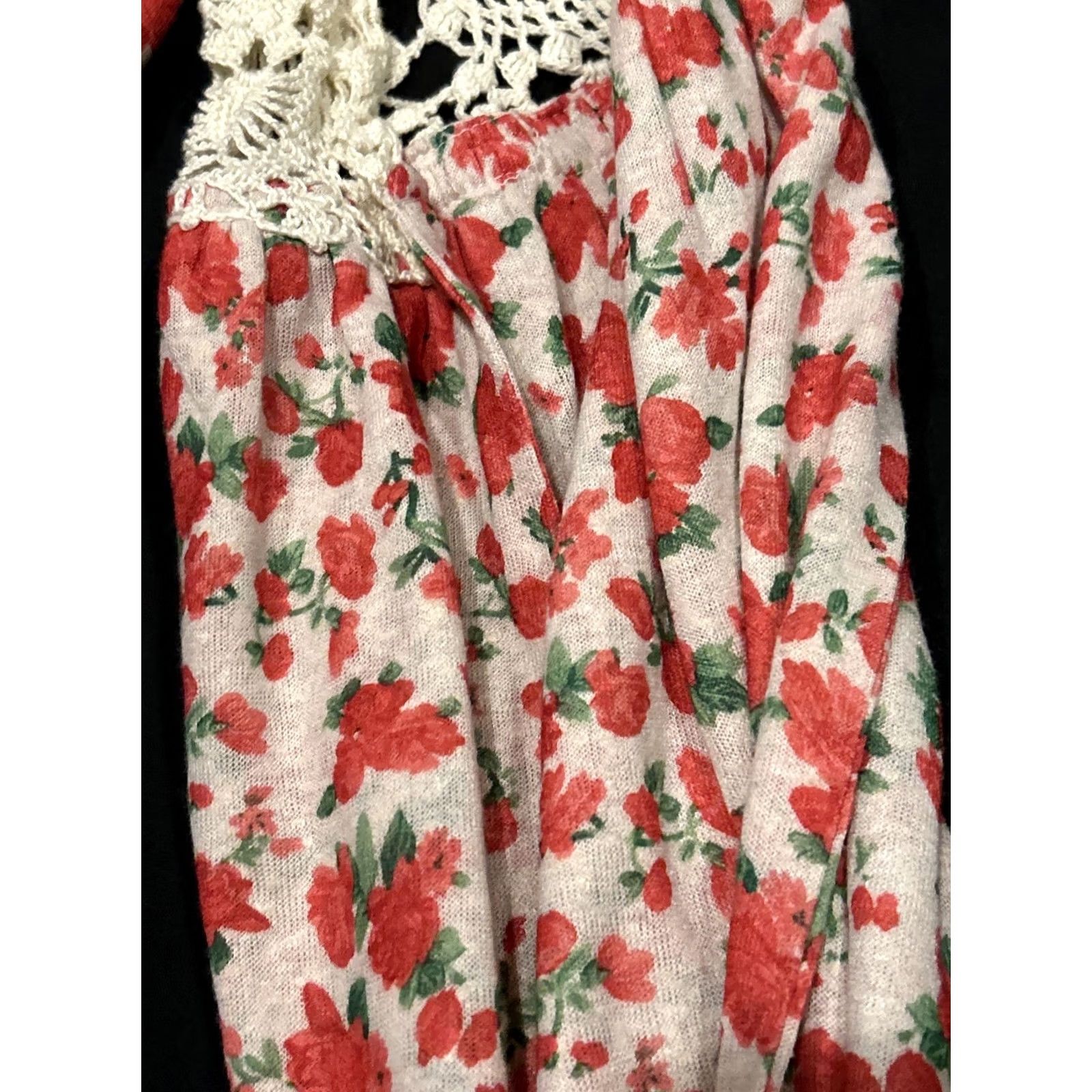 Vintage VINTAGE Never A Wallflower Infinity Scarf Wrap Flowers White Pink One Size Size ONE SIZE - 3 Thumbnail