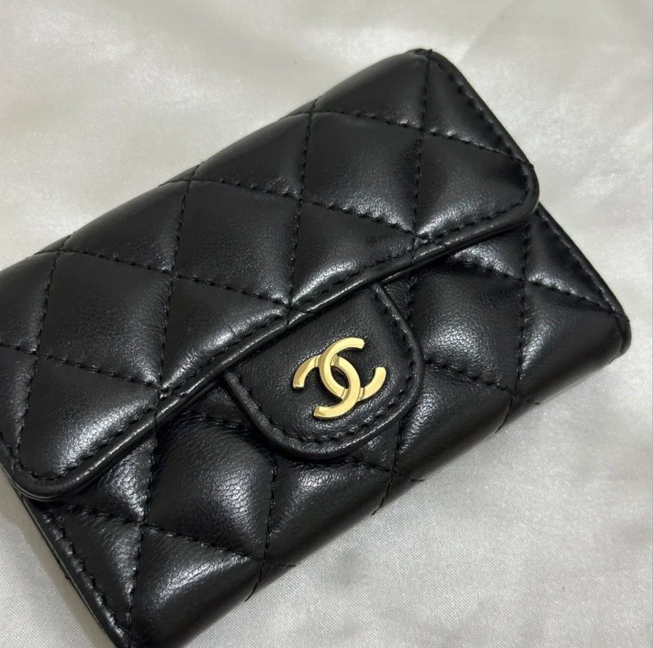 Timeless Chanel card holder/wallet