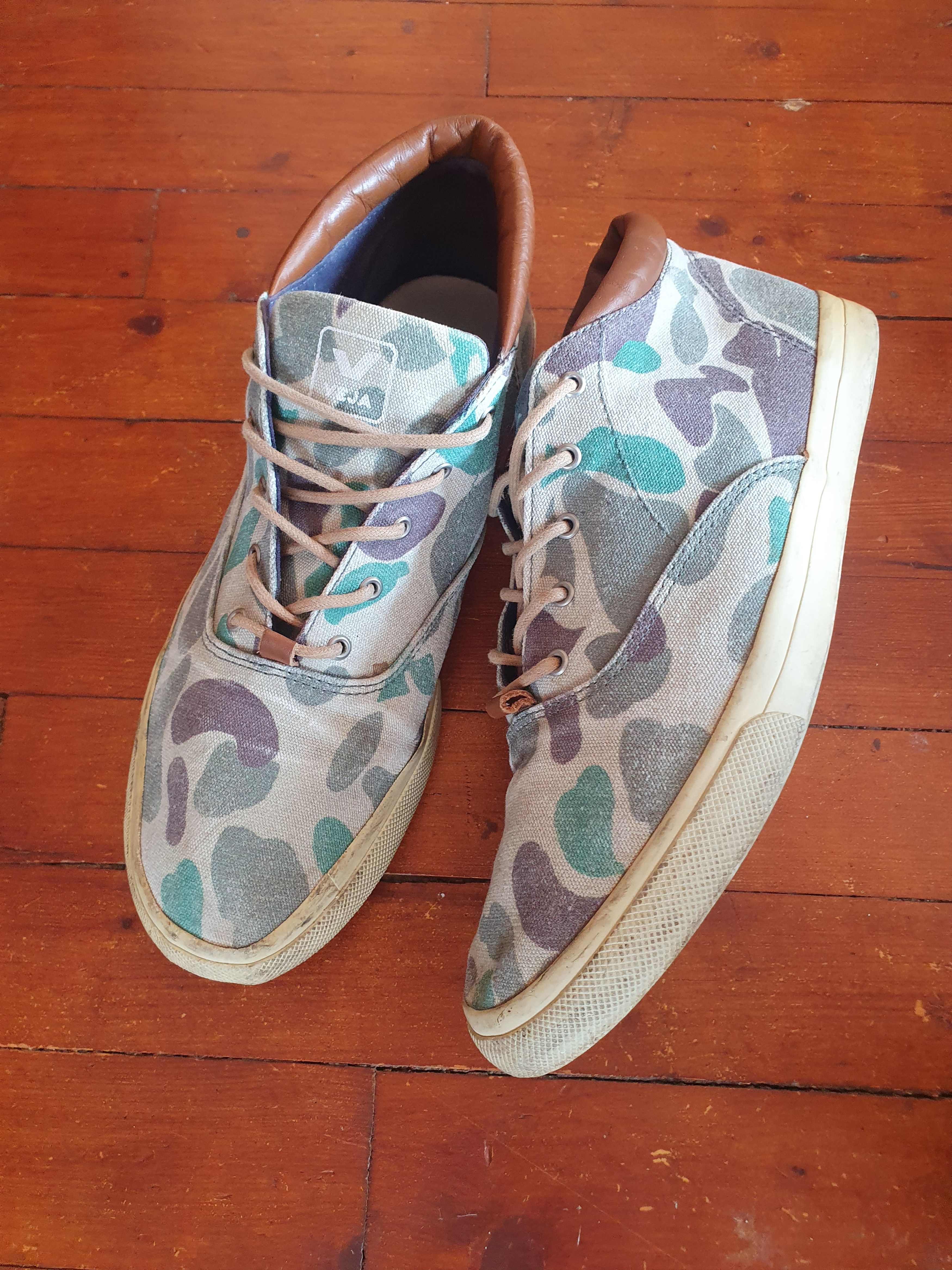 Veja Veja Men's Camouflage Trainers sz US 11.5/UK11/EU45 Size US 11.5 / EU 44-45 - 2 Thumbnail