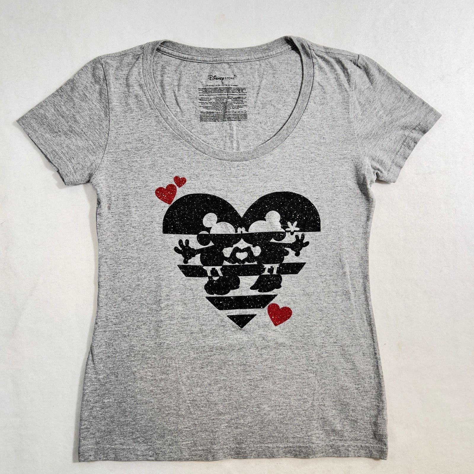 Disney Disney Store ORGANIC Cotton TShirt S Black/Red Heart Sparkle Size S / US 4 / IT 40 - 1 Thumbnail