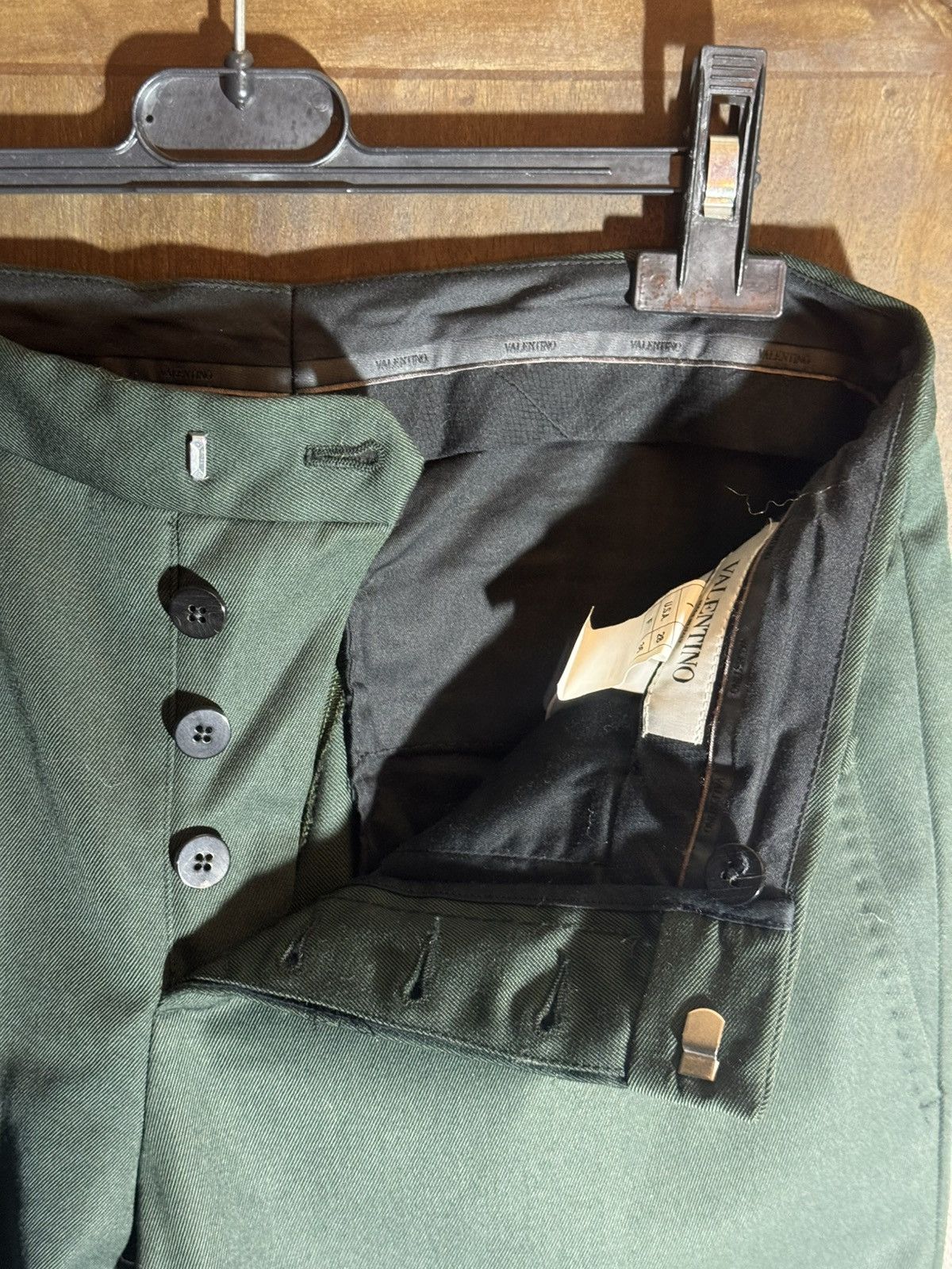 Valentino valentino dark green wool cropped slim pants xs 44 men Size US 28 / EU 44 - 9 Thumbnail