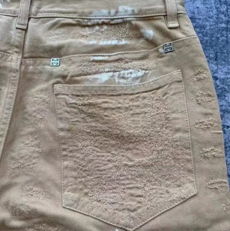 Givenchy Givenchy Women's Casual Pants in Off-White . Size 26" / US 2 / IT 38 - 3 Thumbnail