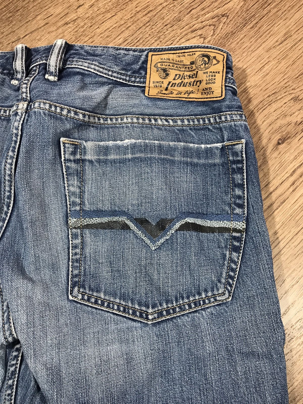 Diesel Diesel Vintage Distressed Denim Pants Jeans Size US 33 - 16 Thumbnail