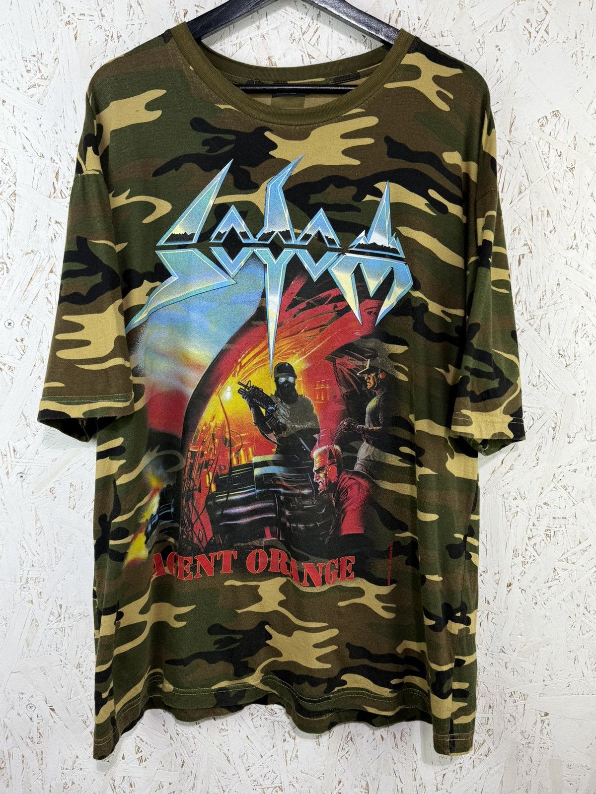 Band Tees Vintage Sodom Agent Orange Camouflage Military Metal T-Shirt Size US XXL / EU 58 / 5 - 1 Thumbnail