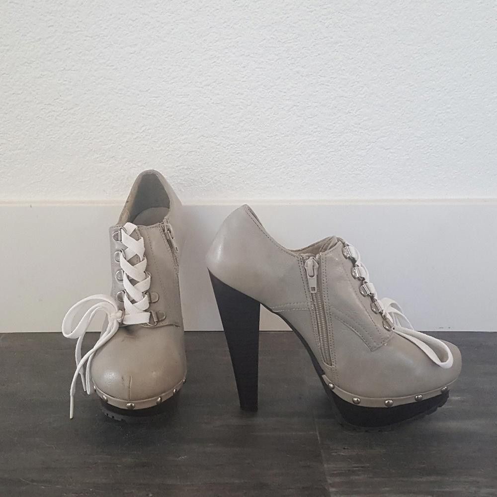 Designer Grey White Qupid Laced Up Booties Size US 7 / IT 37 - 3 Thumbnail