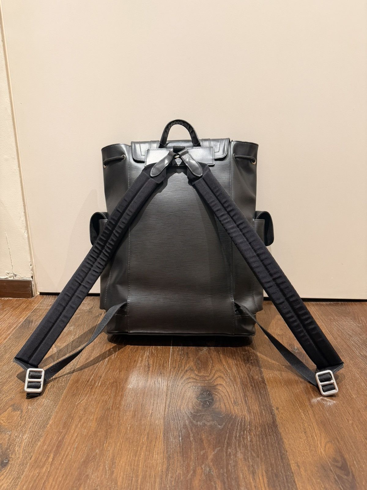 Louis Vuitton Louis Vuitton Christopher PM Backpack EPI Leather Size ONE SIZE - 8 Thumbnail