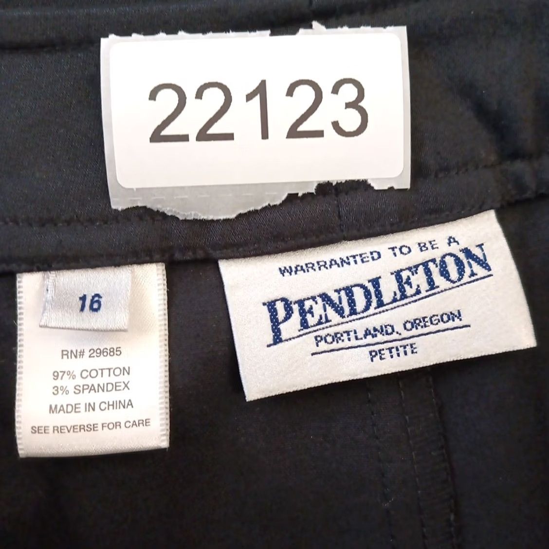 Pendleton Pendleton Skirt Knee Length Black Cotton Blend Size 16P 10 Regular Slit Pencil Women Vintage No N/A Size 32" / US 10 / IT 46 - 6 Thumbnail