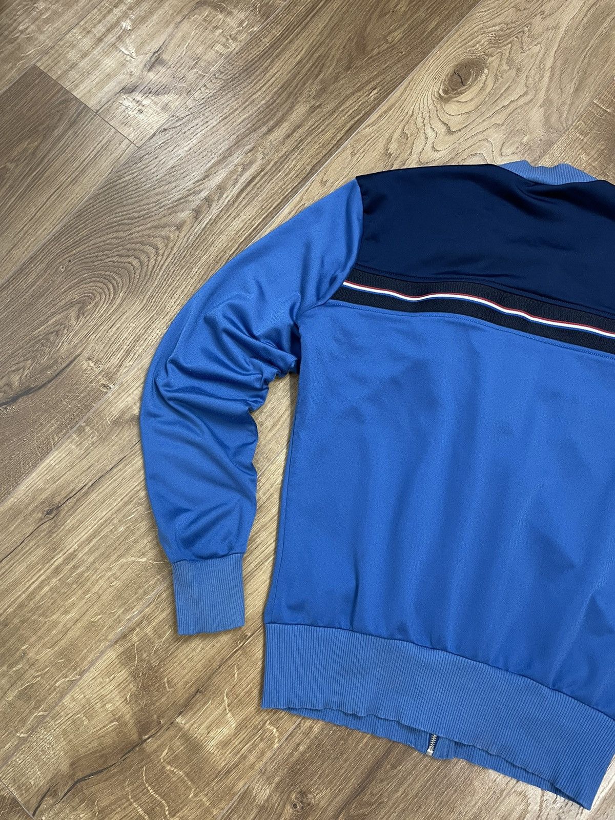 Diesel Vintage Diesel Y2K Style Logo Zip Sweatshirt Olympic Size US M / EU 48-50 / 2 - 13 Thumbnail