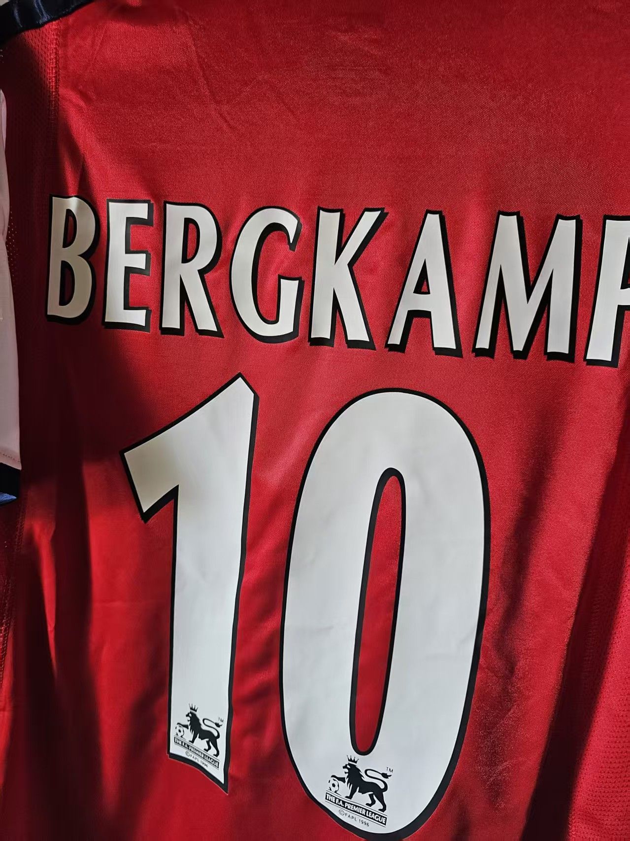 Other 2000 2001 Arsenal 10 Dennis Bergkamp Jersey Size US L / EU 52-54 / 3 - 6 Thumbnail