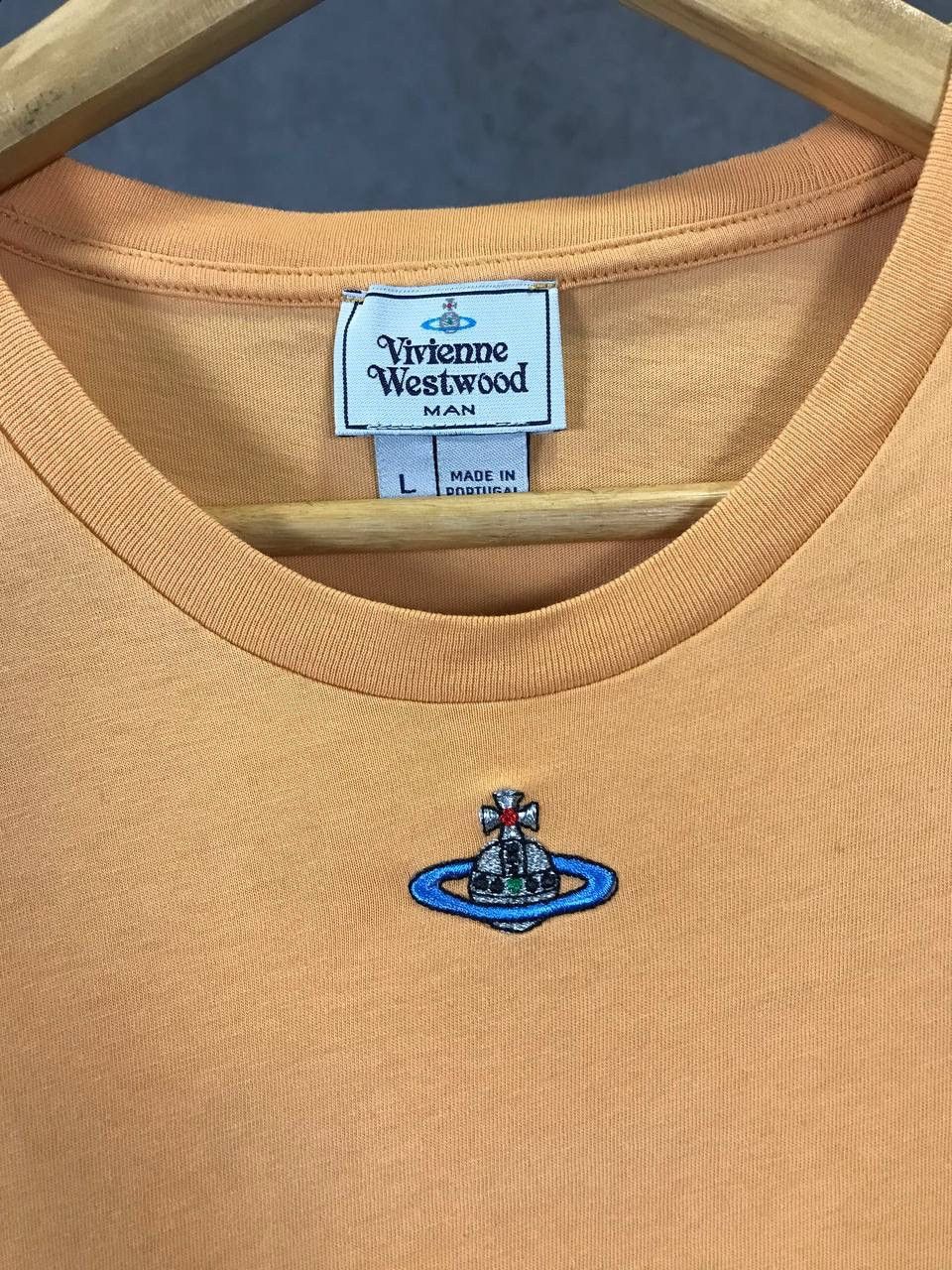 Vivienne Westwood Vivienne Westwood luxury designer center logo tee Size US S / EU 44-46 / 1 - 3 Thumbnail
