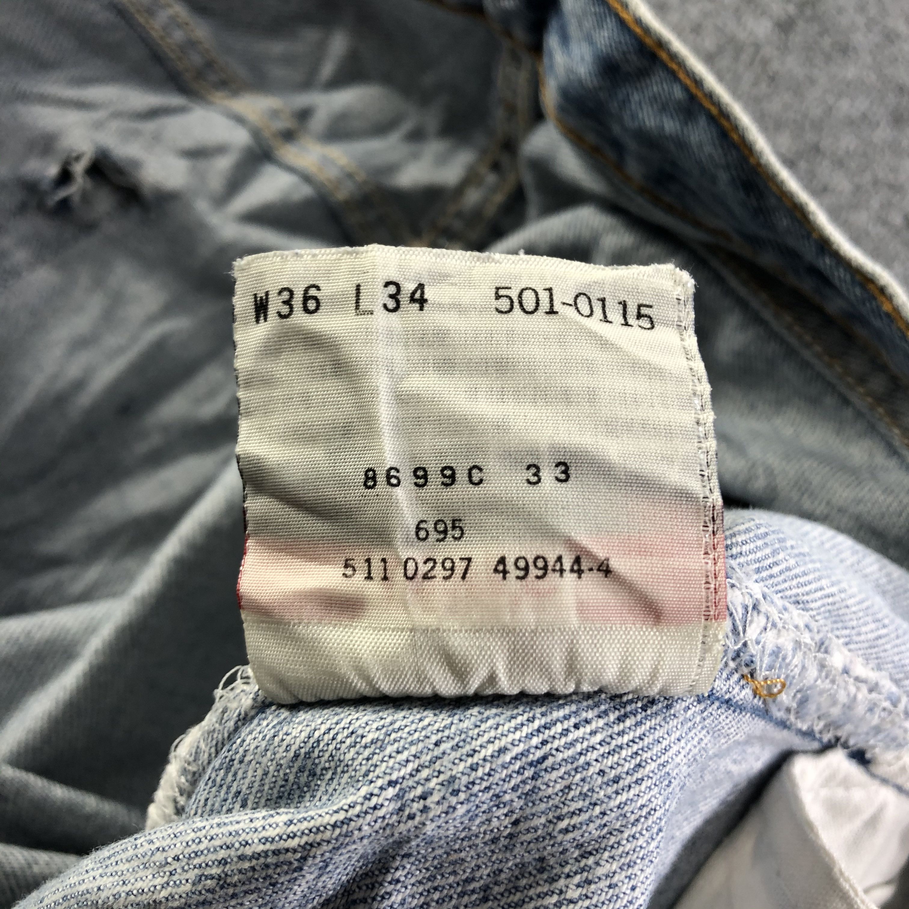 Levi's Vintage Blue Wash Levis 501 Jeans-J3985 Size US 35 - 11 Thumbnail