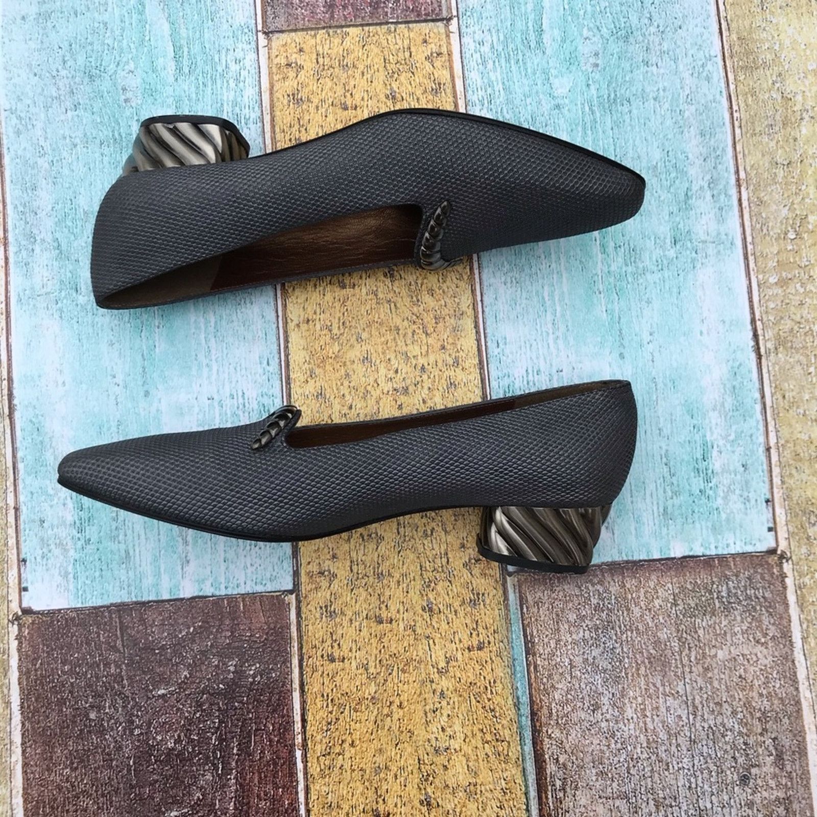 Stuart Weitzman Stuart Weitzman pump with detailed chunky heel Women's 6.5 Size US 6.5 / IT 36.5 - 7 Thumbnail