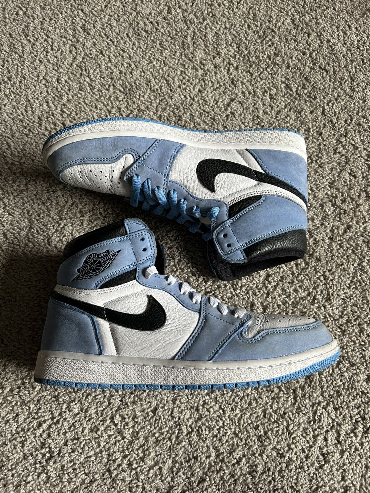Jordan 1 university blue size 9.5 us Jordan 1 High “University Blue” main image 4