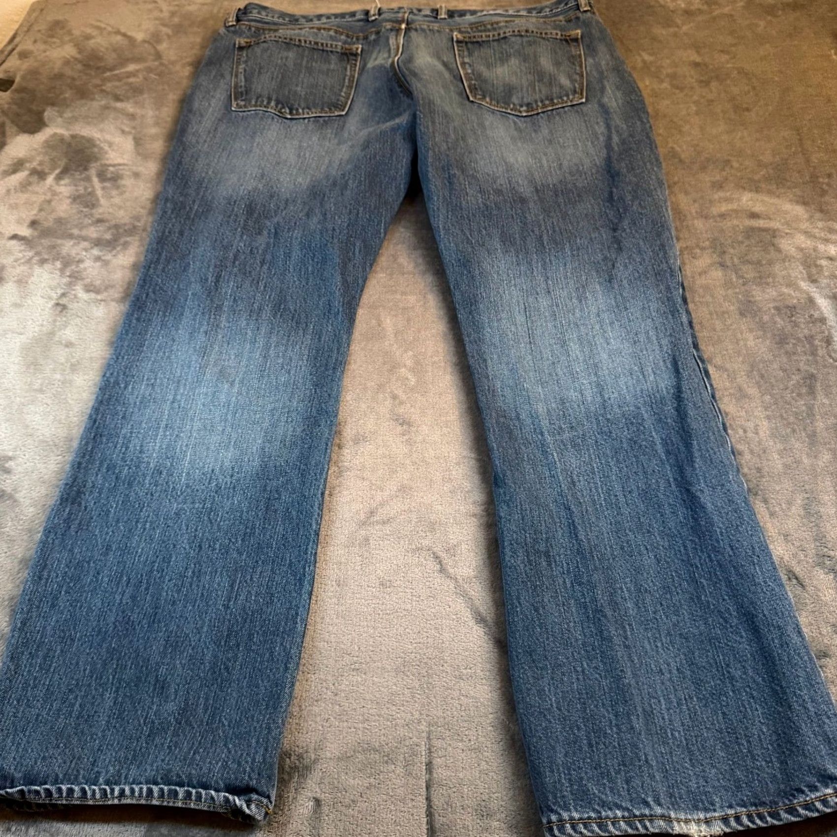 Gap Gap Jeans Blue Medium Wash 40x30 Bootcut 100% Cotton Mens Regular Size 40 Inseam 30" Zipper Button Fit: Boot Fit Vintage: No Size US 40 / EU 56 - 3 Thumbnail