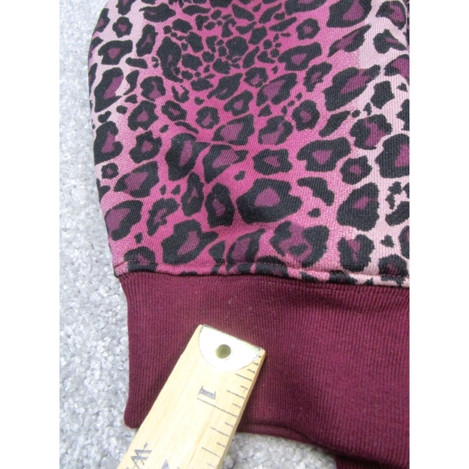 Adidas Adidas Sweatshirt Womens Small Burgundy Animal Print Pullover Activewear Size S / US 4 / IT 40 - 6 Thumbnail