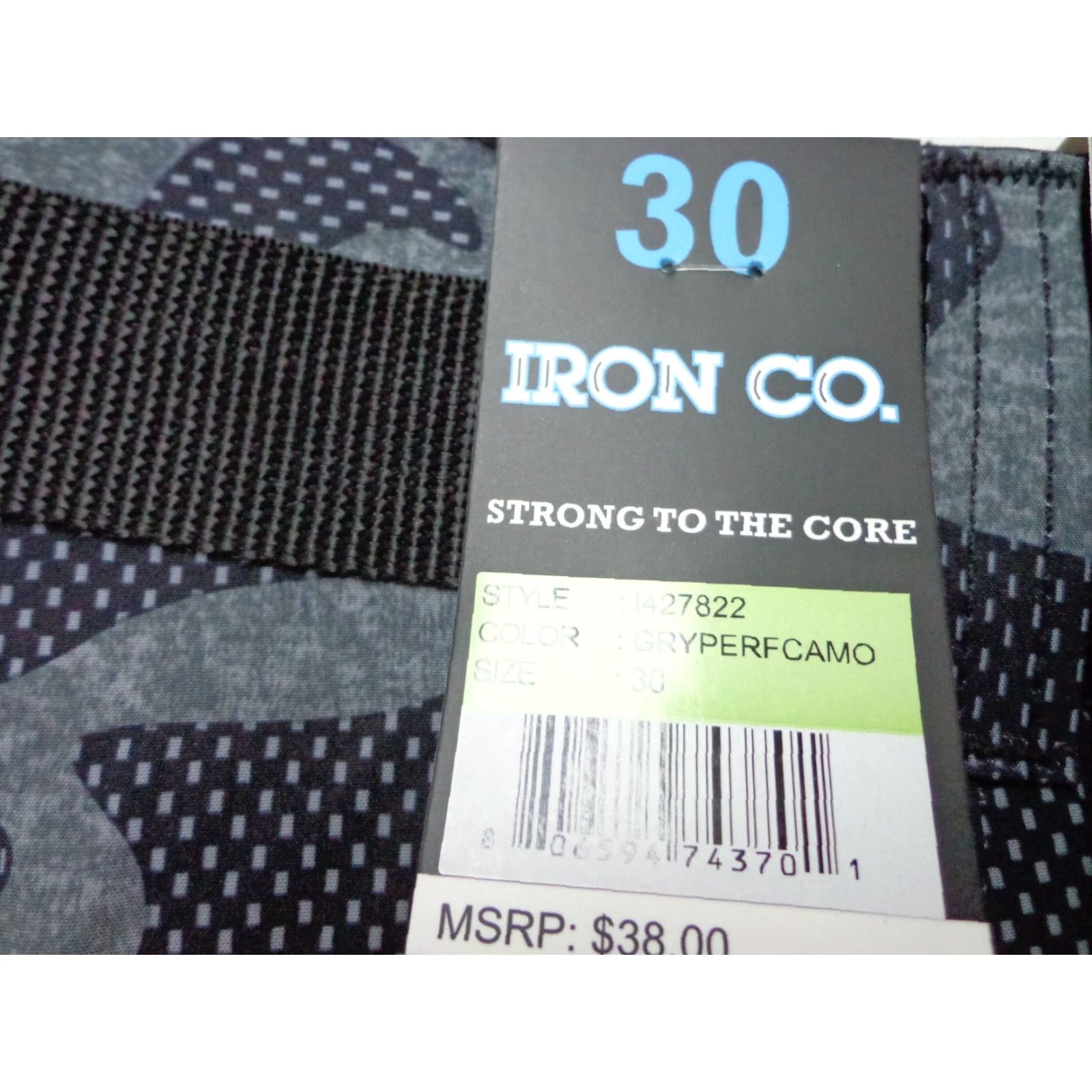 Vintage IRON CO. Hybrid Shorts Gray Camo Belted 30 NEW Men Regular Size 30 Camouflage 92% Polyester 8% Spandex IRON CO. Hybrid Shorts Size US 30 / EU 46 - 4 Thumbnail