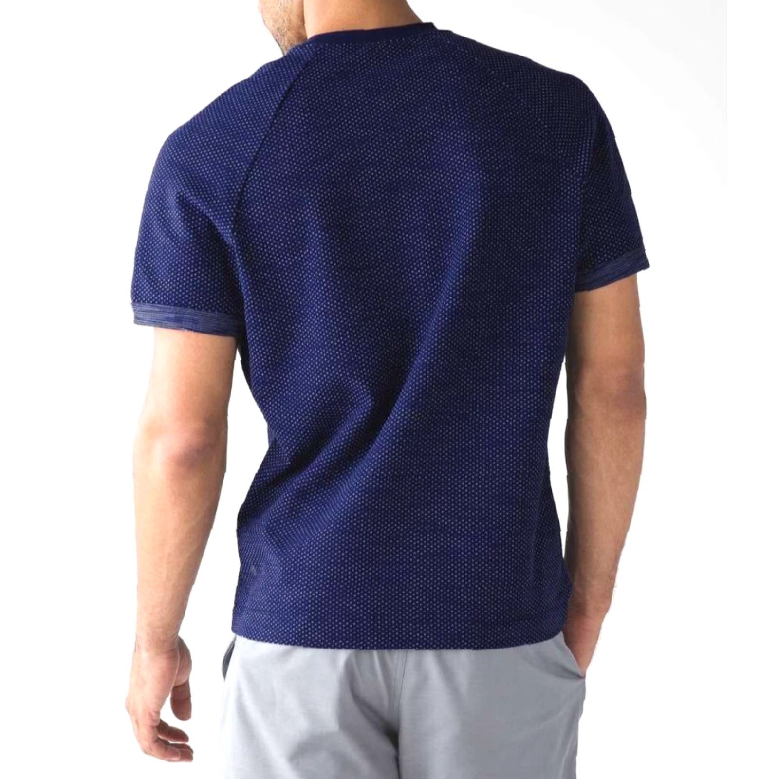 Lululemon Lululemon Men’s Roll Out Crew Short Sleeve T-Shirt L Navy Blue Spotted Moisture Wicking Knit 90s/Outdoor Sports Mens Size US L / EU 52-54 / 3 - 2 Thumbnail