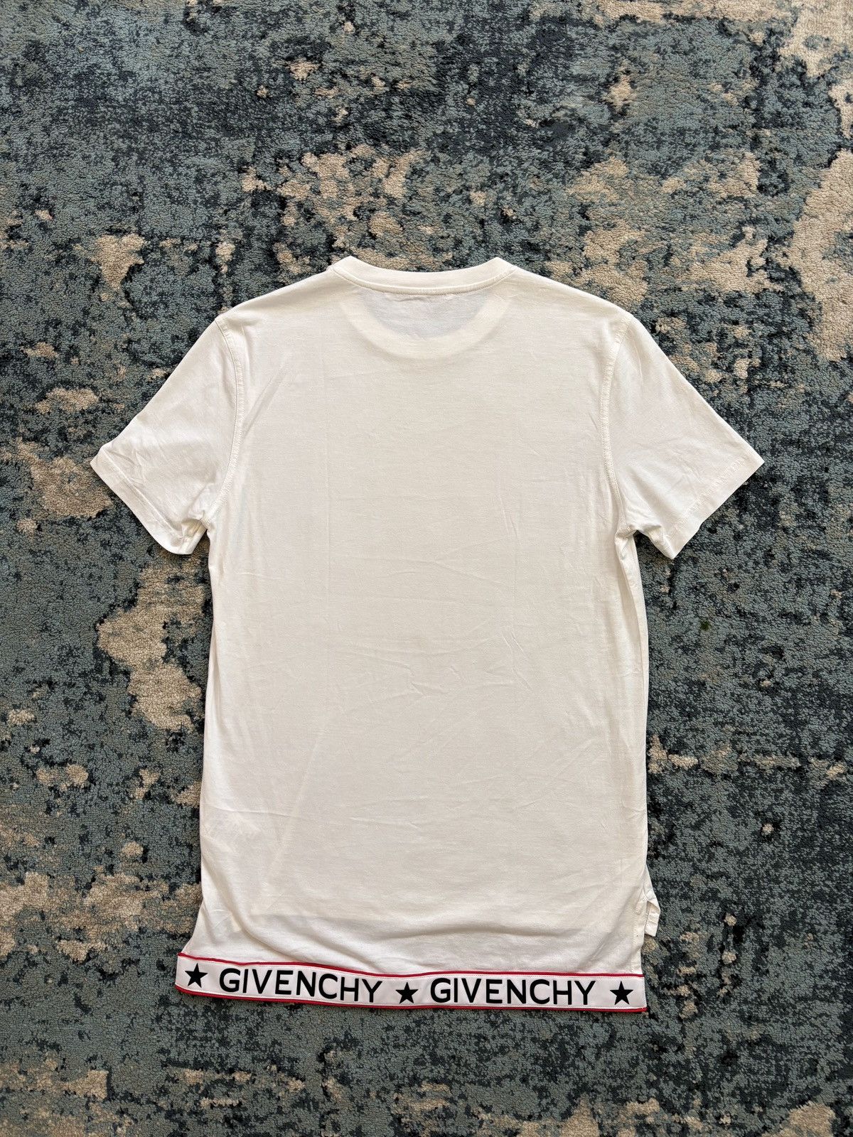 Givenchy Givenchy White Back Hit Embroidered T Shirt Size Medium Size US M / EU 48-50 / 2 - 1 Thumbnail