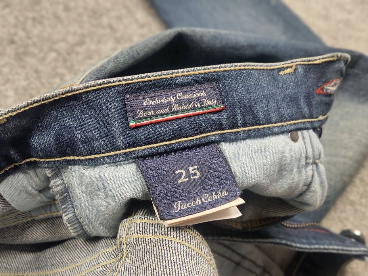 Jacob Cohen Jacob Cohen Italy Design Karen Perfact faded Denim Jeans Size 25" / US 0 / IT 36 - 17 Thumbnail