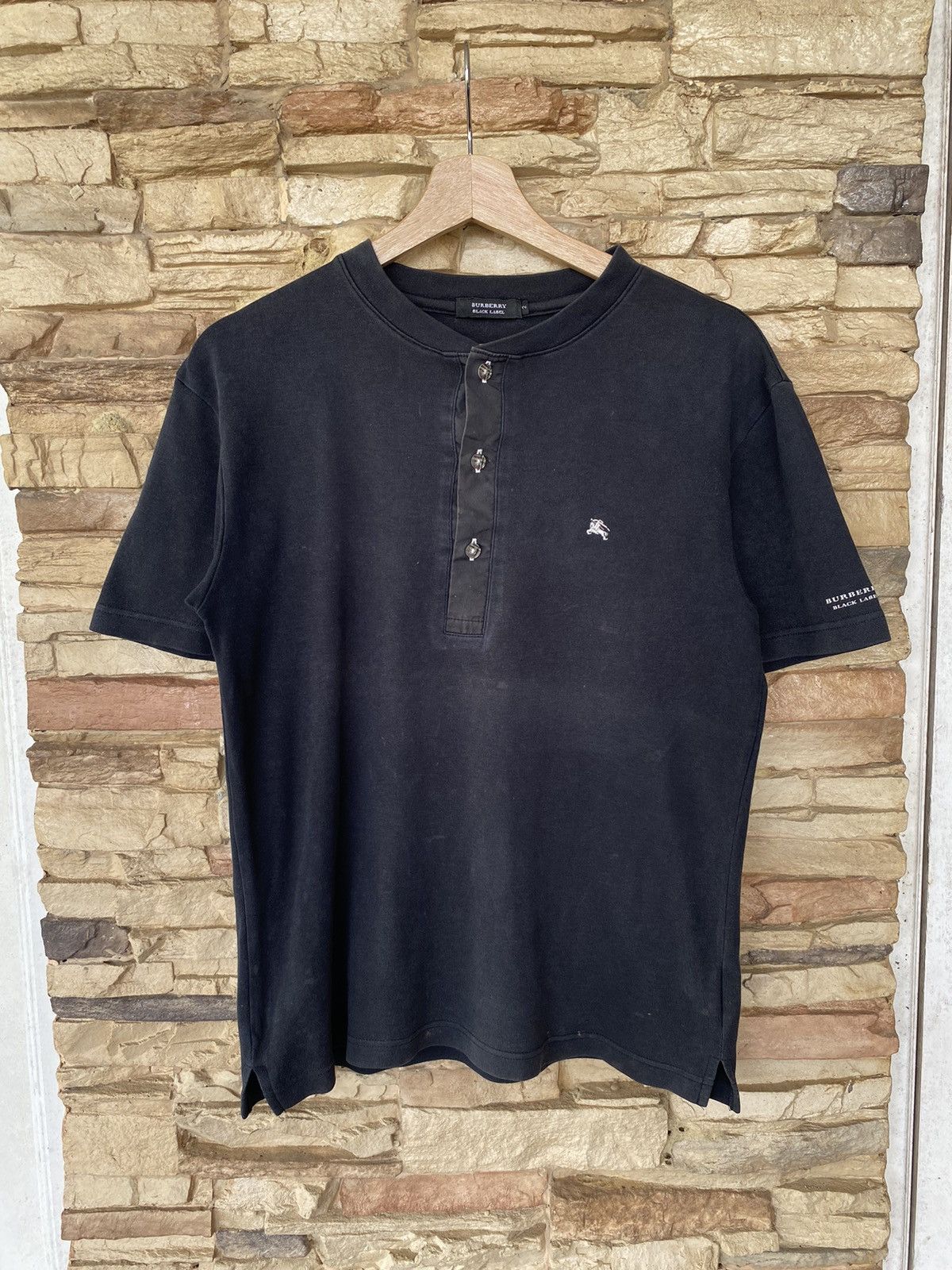 Vintage Vintage Burberry Black Label Button Tees Size US S / EU 44-46 / 1 - 1 Thumbnail