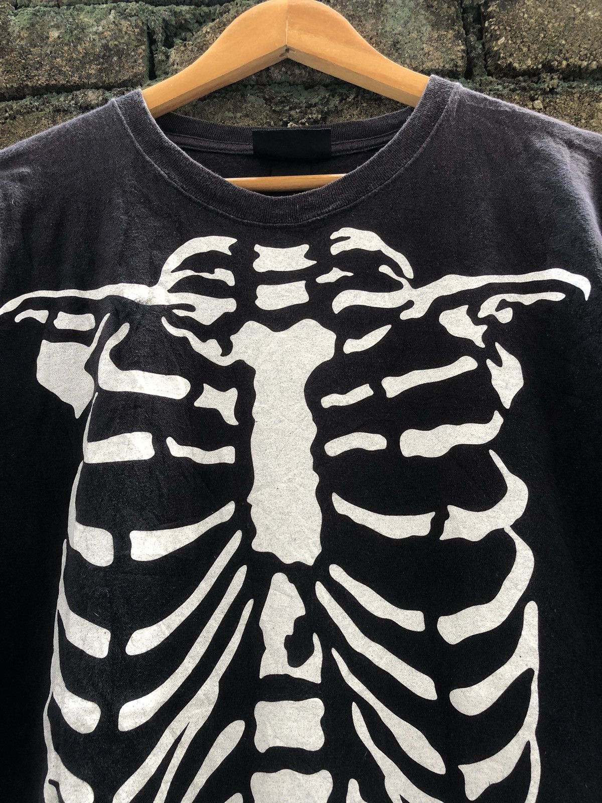 Band Tees × Nirvana × Vintage Vintage Y2K CBGB & OMFUG Home Of Underground Rock Skeleton Size US L / EU 52-54 / 3 - 2 Thumbnail