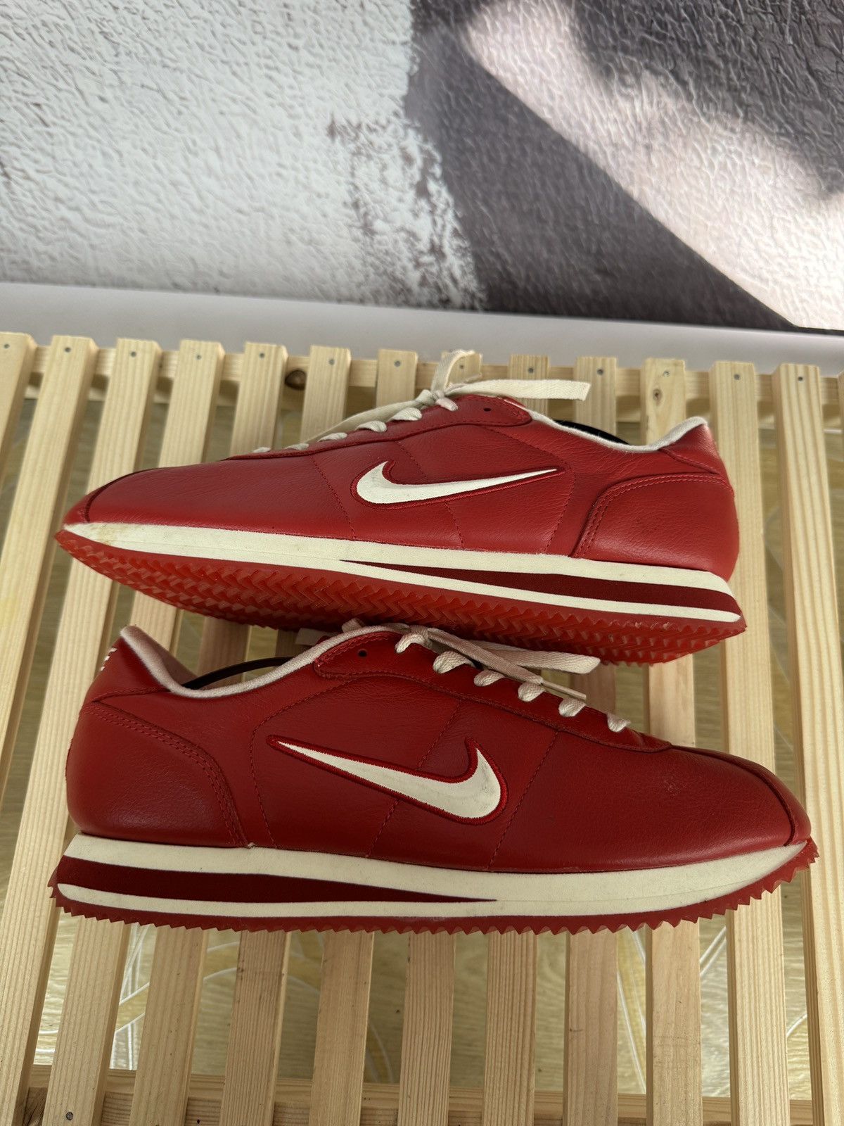 Nike Nike vintage y2k red rare swoosh logo low top sneakers Size US 12 / EU 45 - 9 Thumbnail