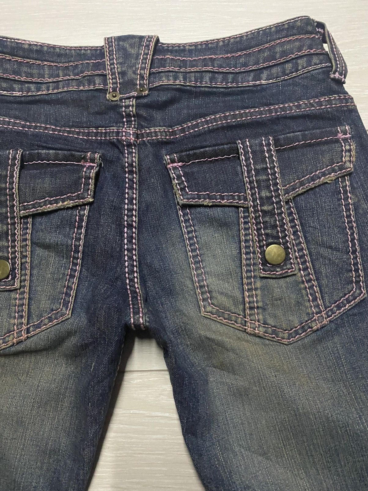 Japanese Brand Woman Vintage Japanese Brand Mud Wash Distressed Flare Jeans Size US 26 / EU 42 - 8 Thumbnail