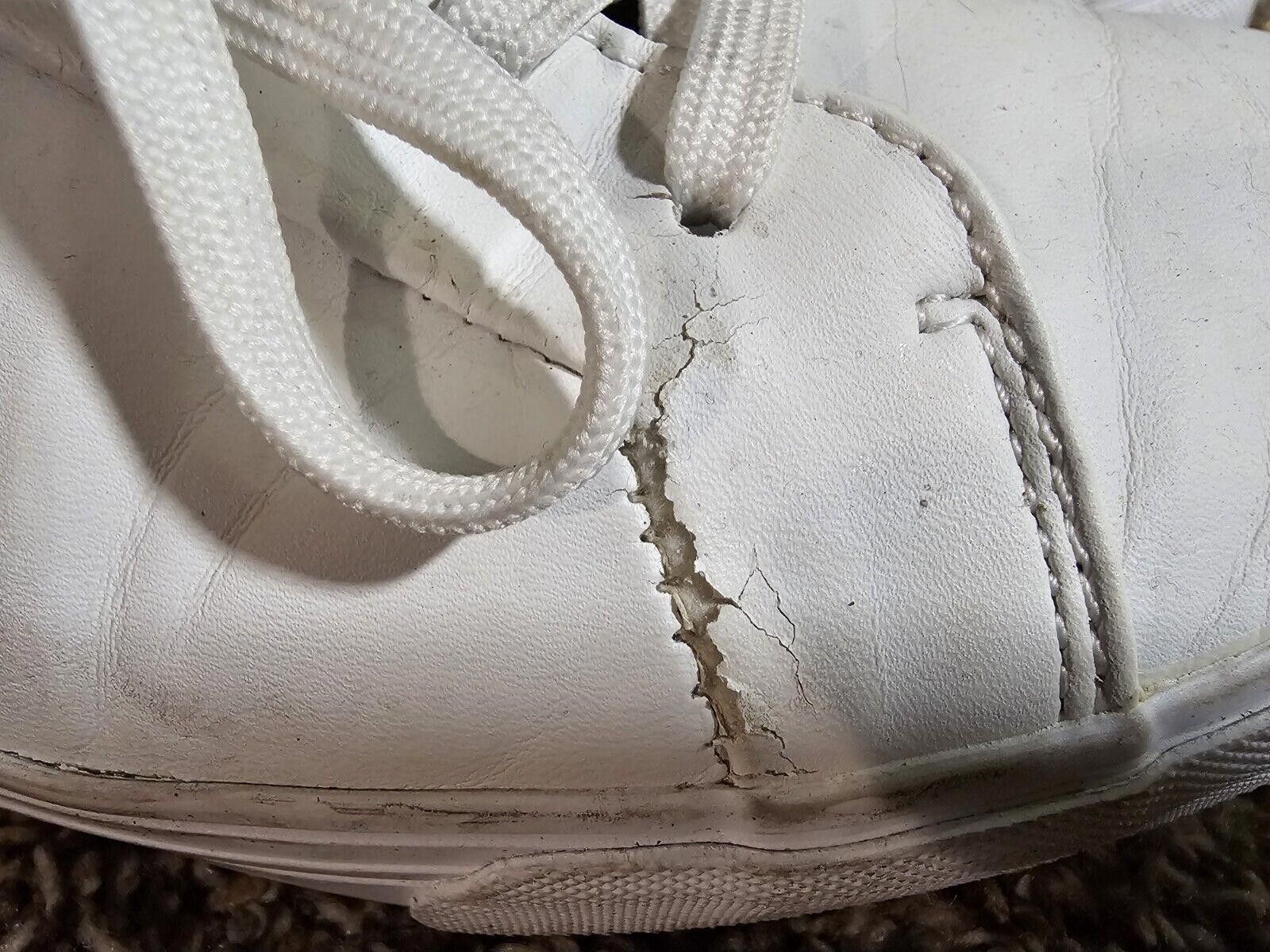 Tommy Hilfiger Tommy Hilfiger TMRance White Size 12 DAMAGED Leather Size US 12 / EU 45 - 2 Thumbnail
